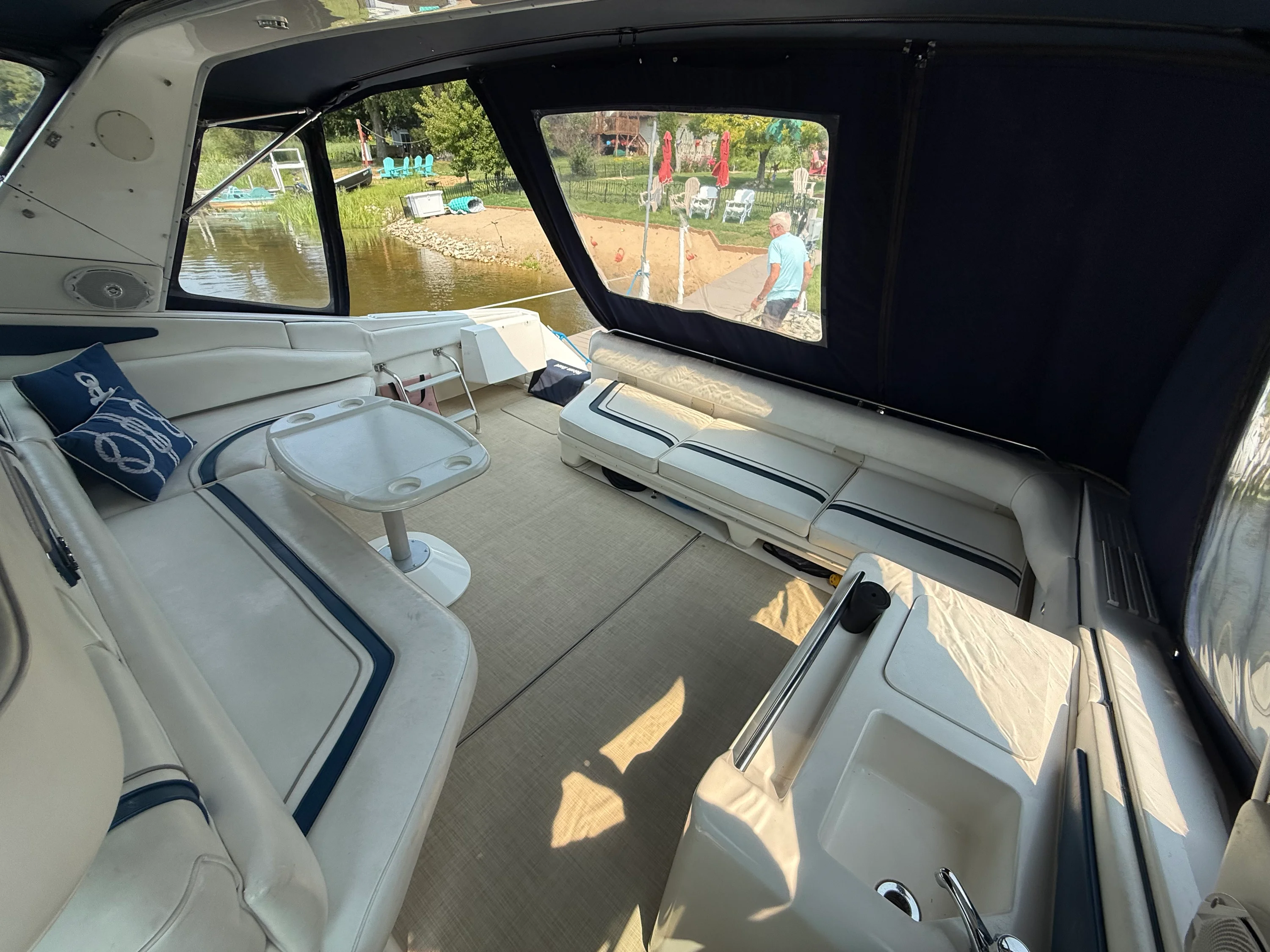 1993 Sea Ray 44 SUNDANCER Image Thumbnail #10
