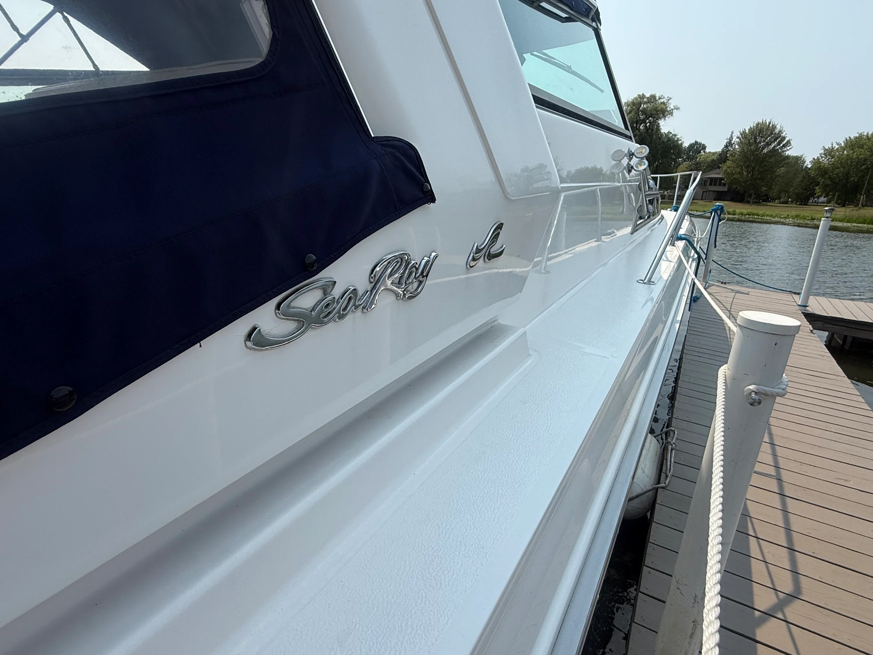 1993 Sea Ray 44 SUNDANCER Image Thumbnail #9