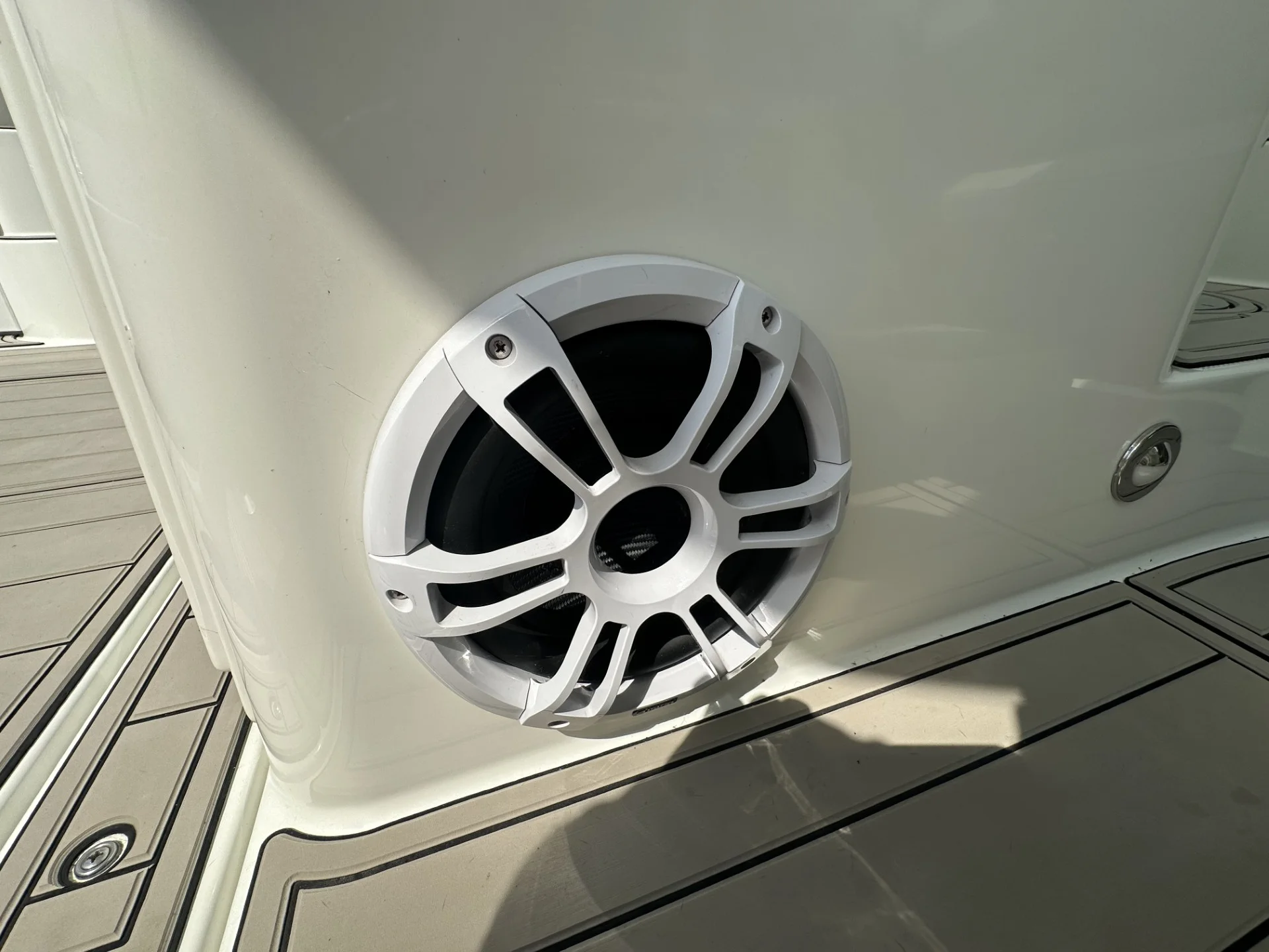 2008 Cruisers Yachts 390 SPORTS COUPE Image Thumbnail #42