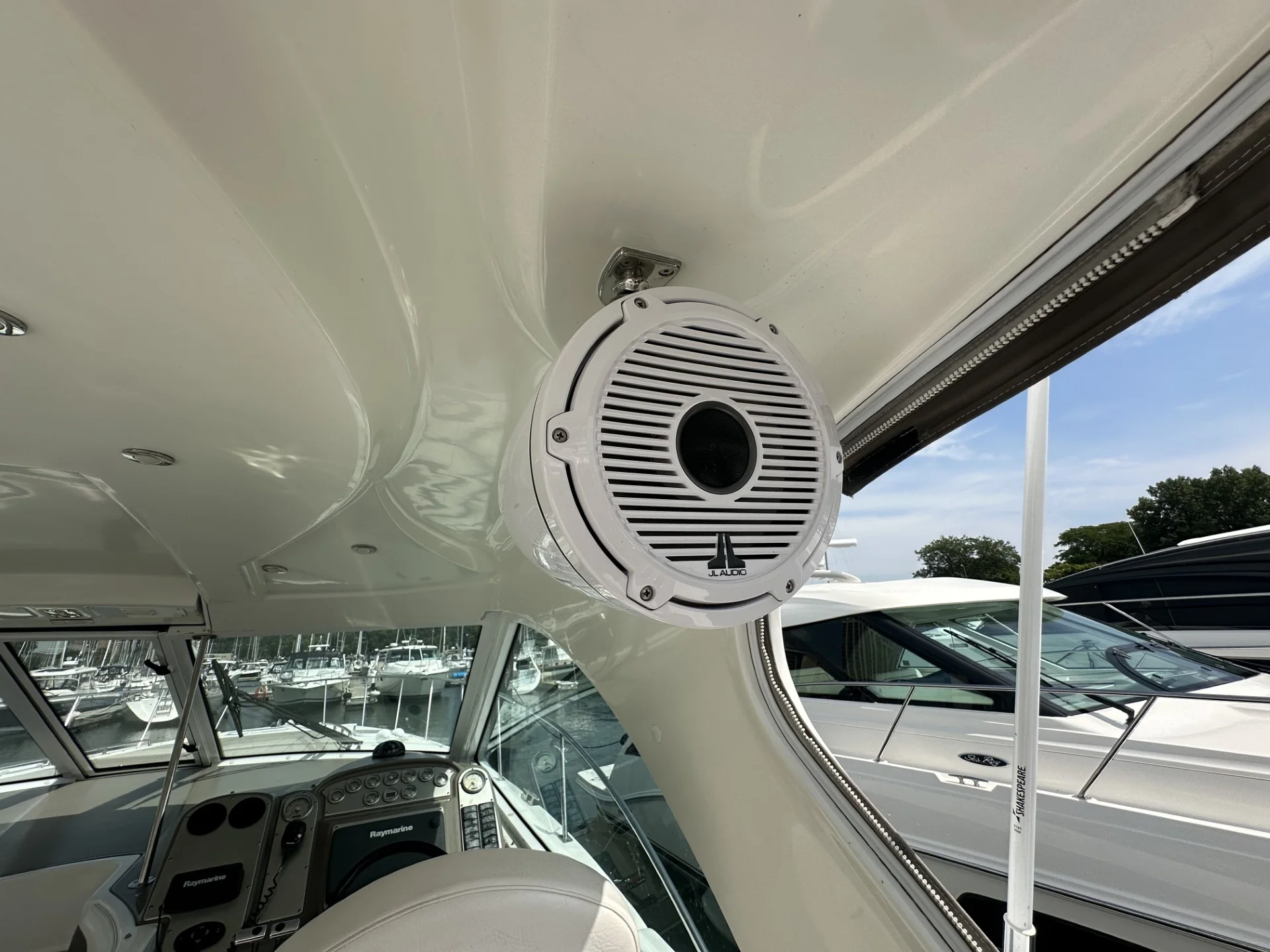 2008 Cruisers Yachts 390 SPORTS COUPE Image Thumbnail #41