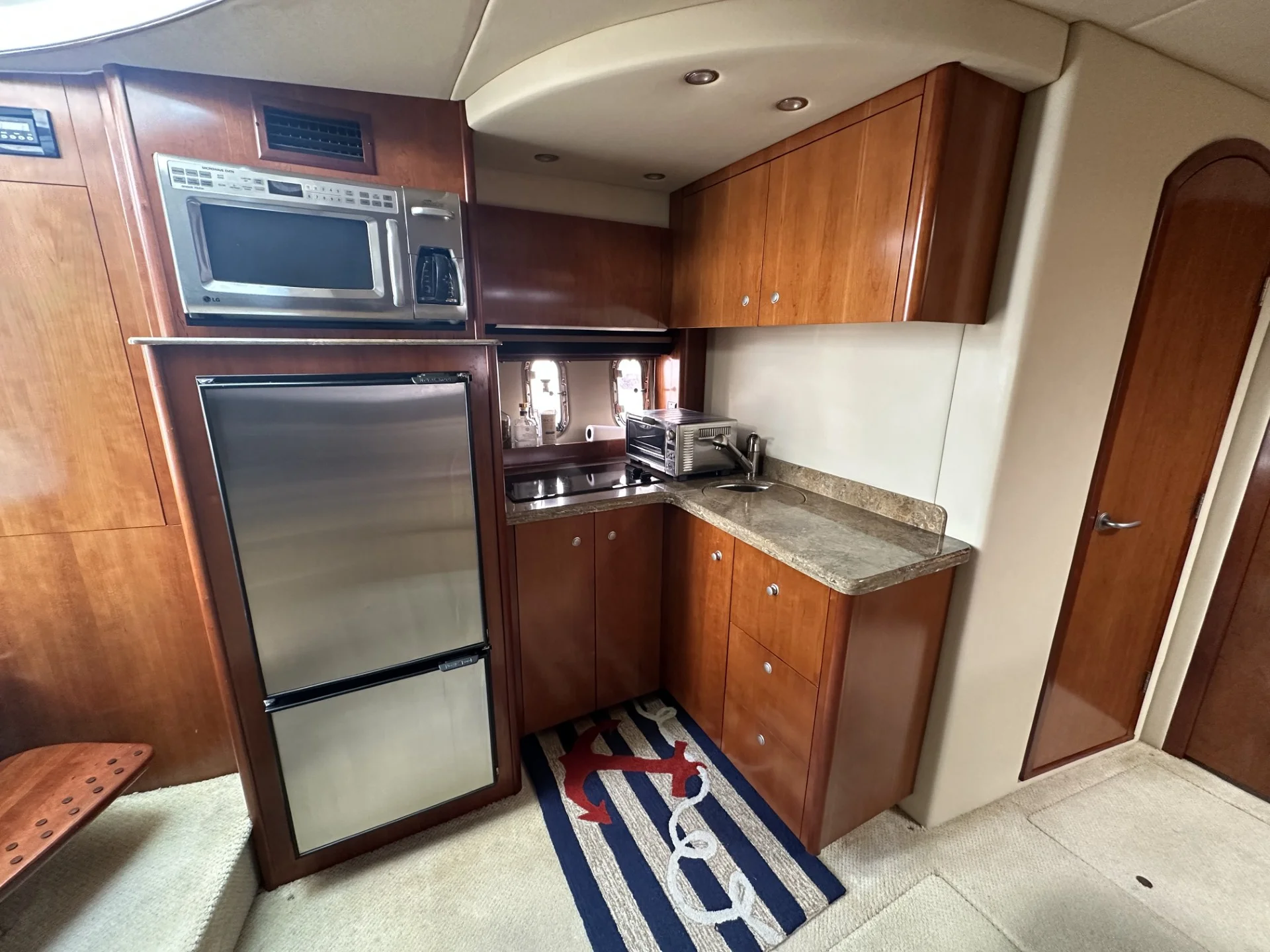 2008 Cruisers Yachts 390 SPORTS COUPE Image Thumbnail #48