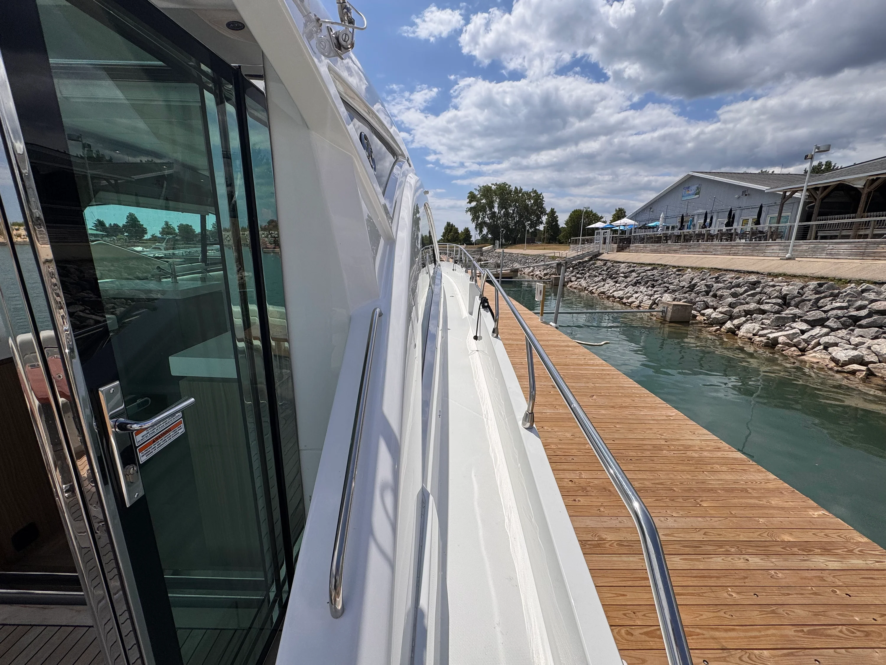 2025 Cruisers Yachts 60 CANTIUS Image Thumbnail #52