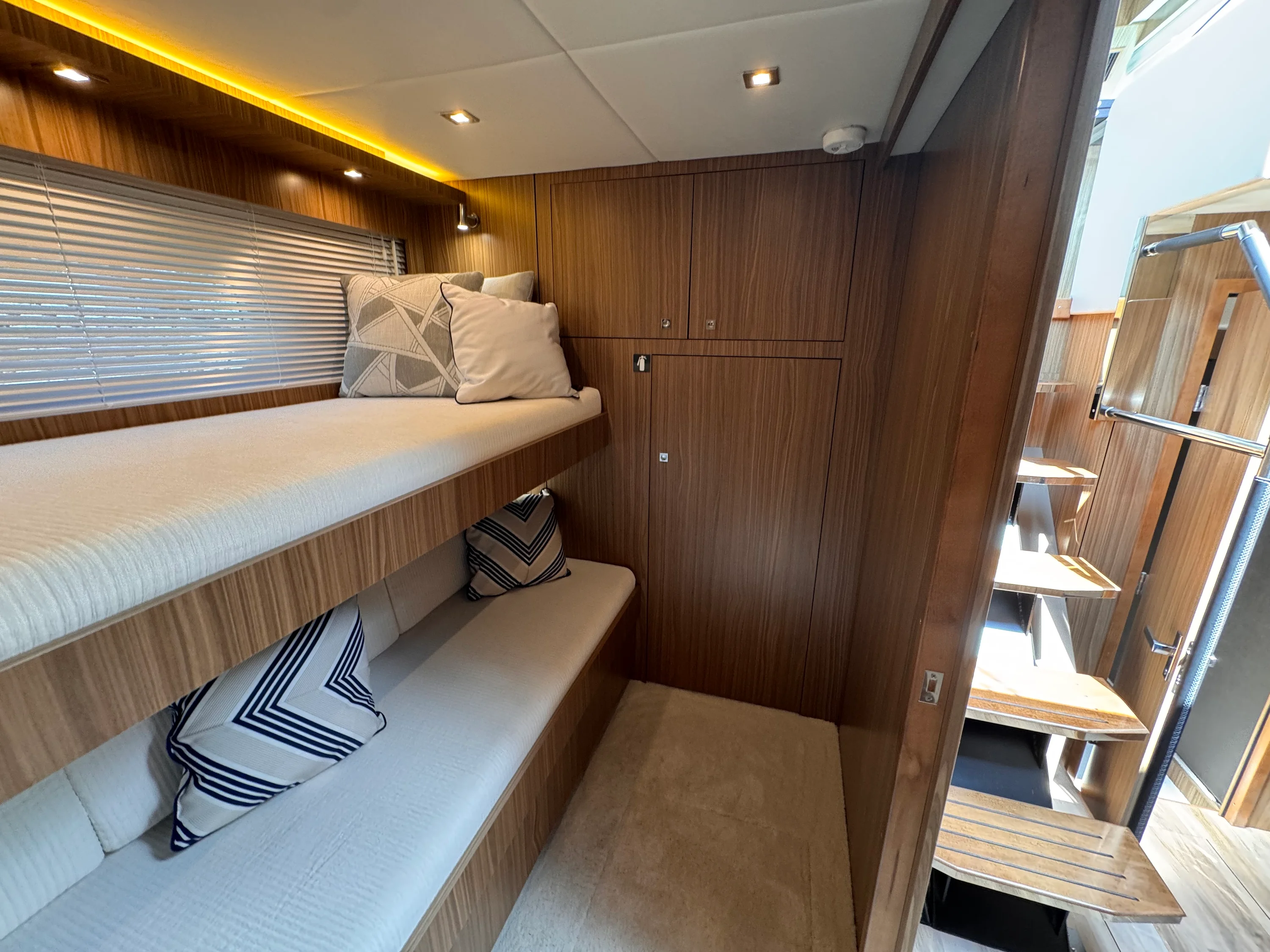2025 Cruisers Yachts 60 CANTIUS Image Thumbnail #50