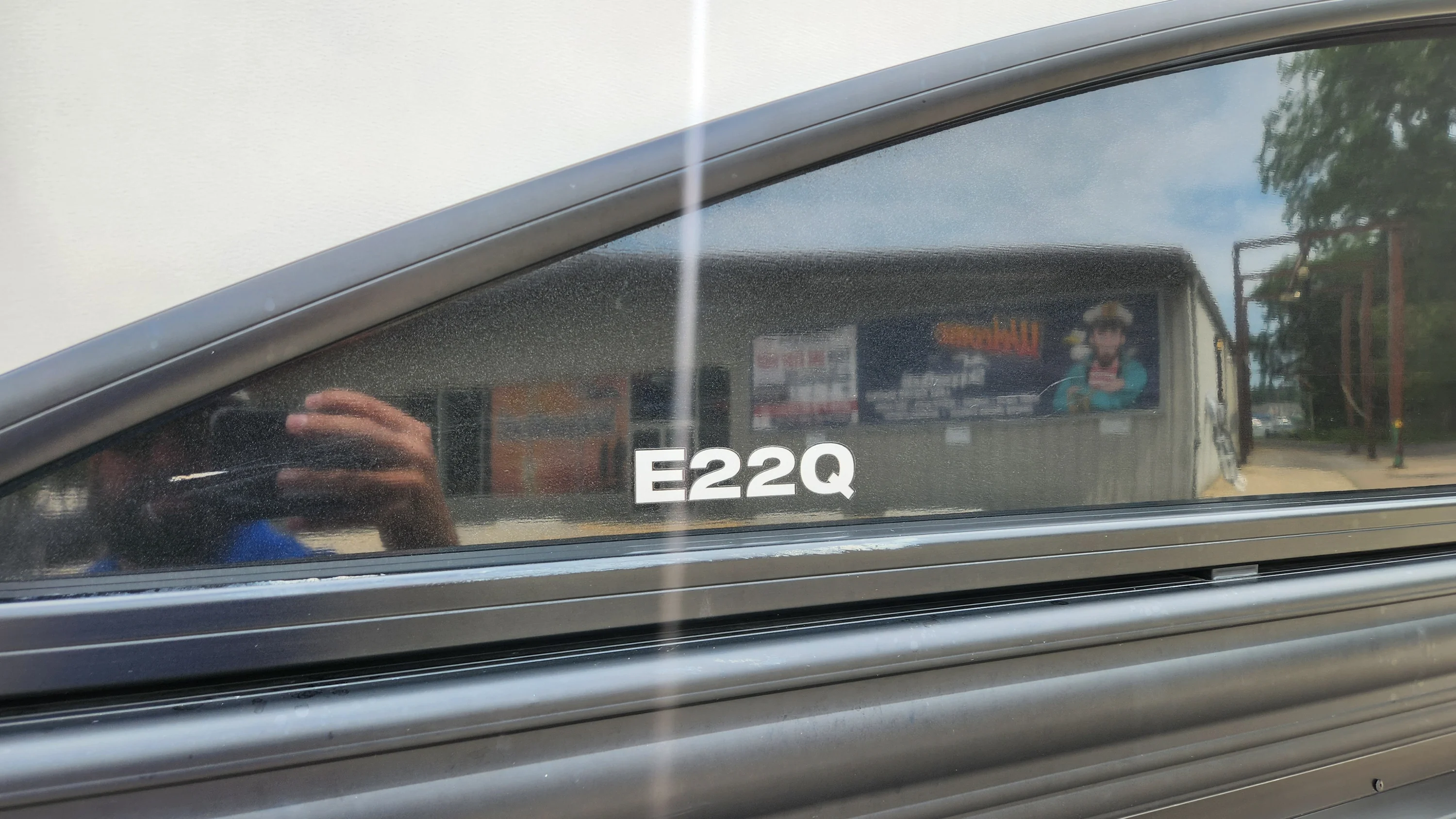 2019 Barletta E22Q Image Thumbnail #3
