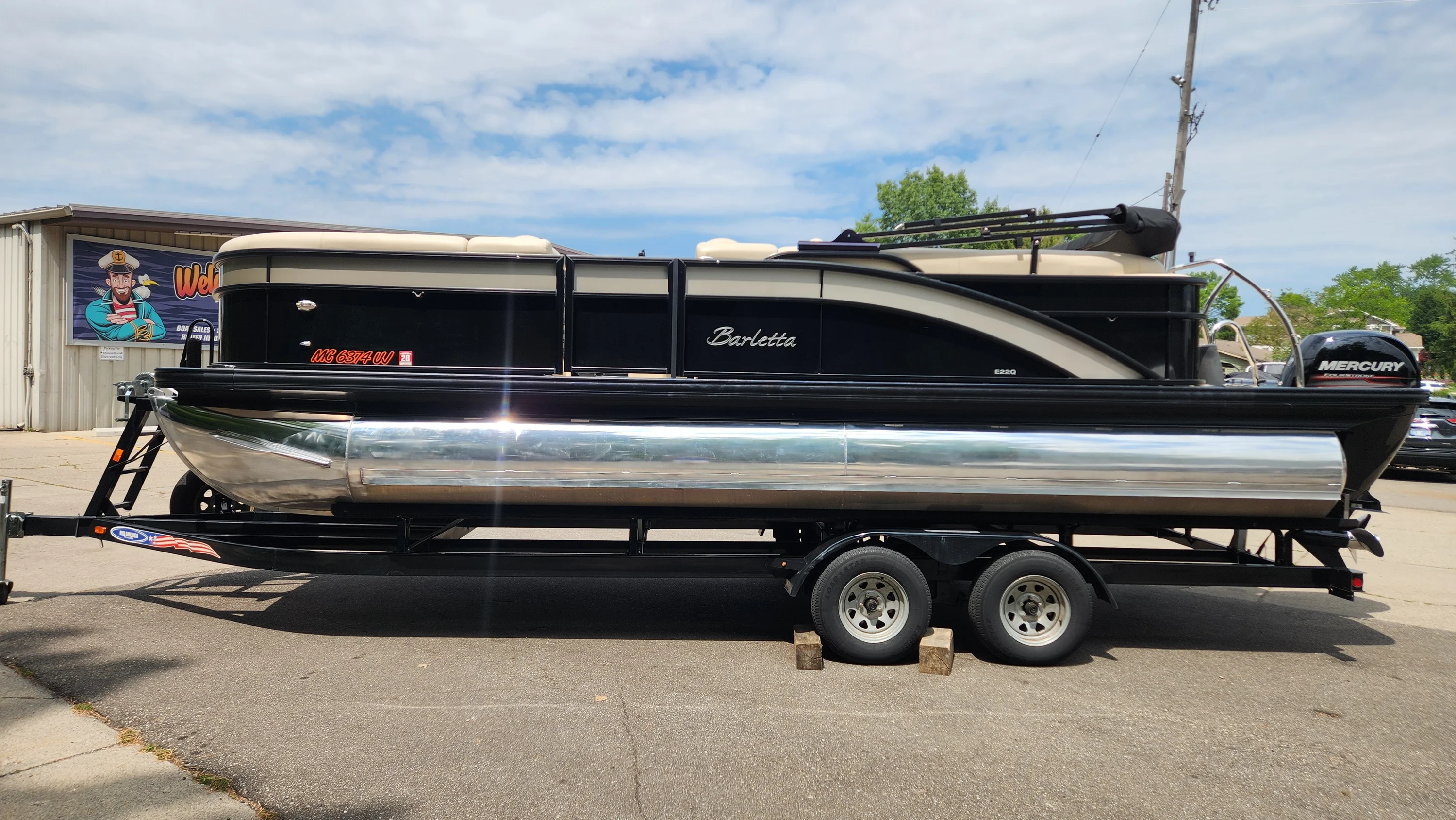 2019 Barletta E22Q Image Thumbnail #13
