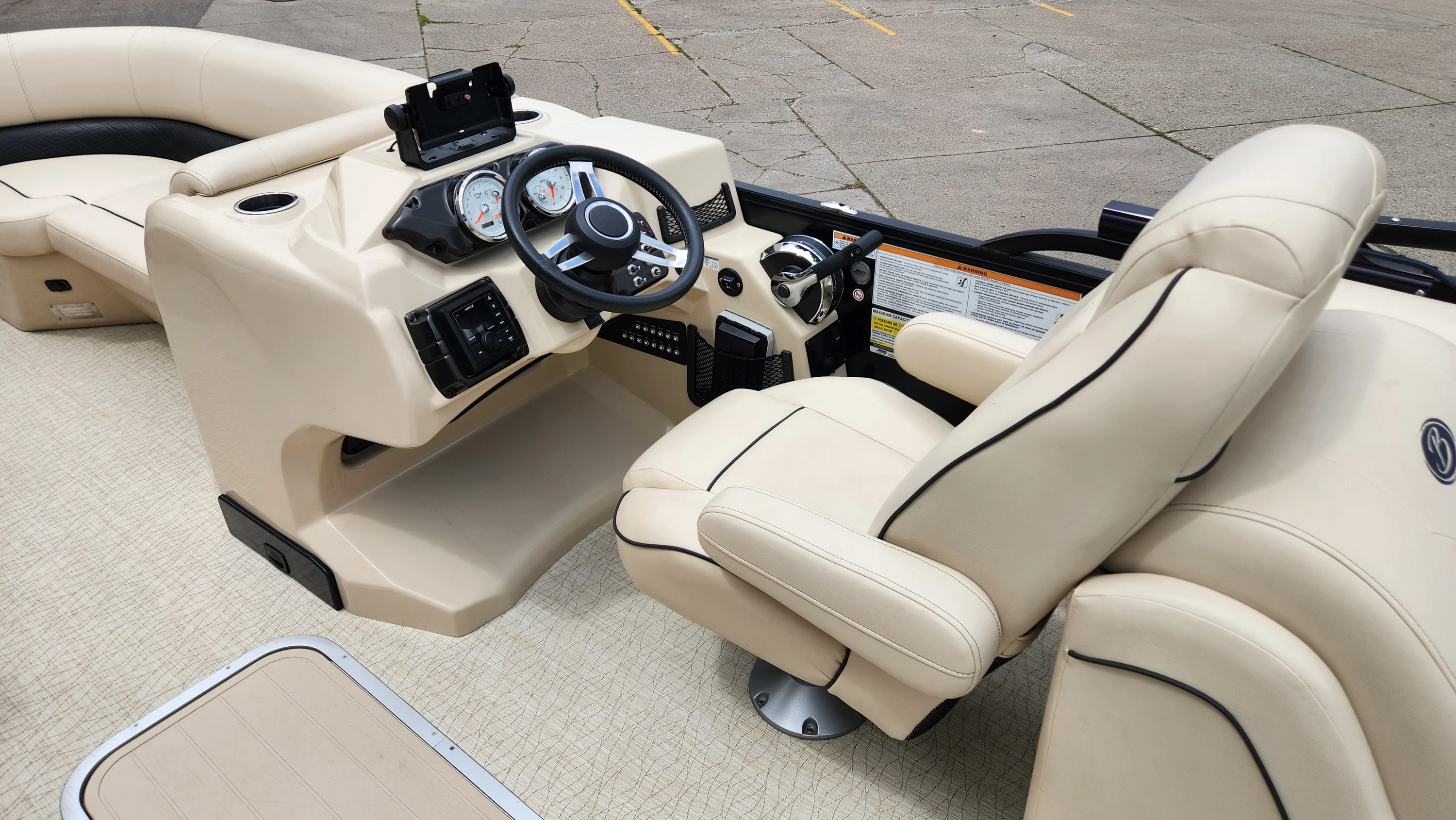 2019 Barletta E22Q Image Thumbnail #51