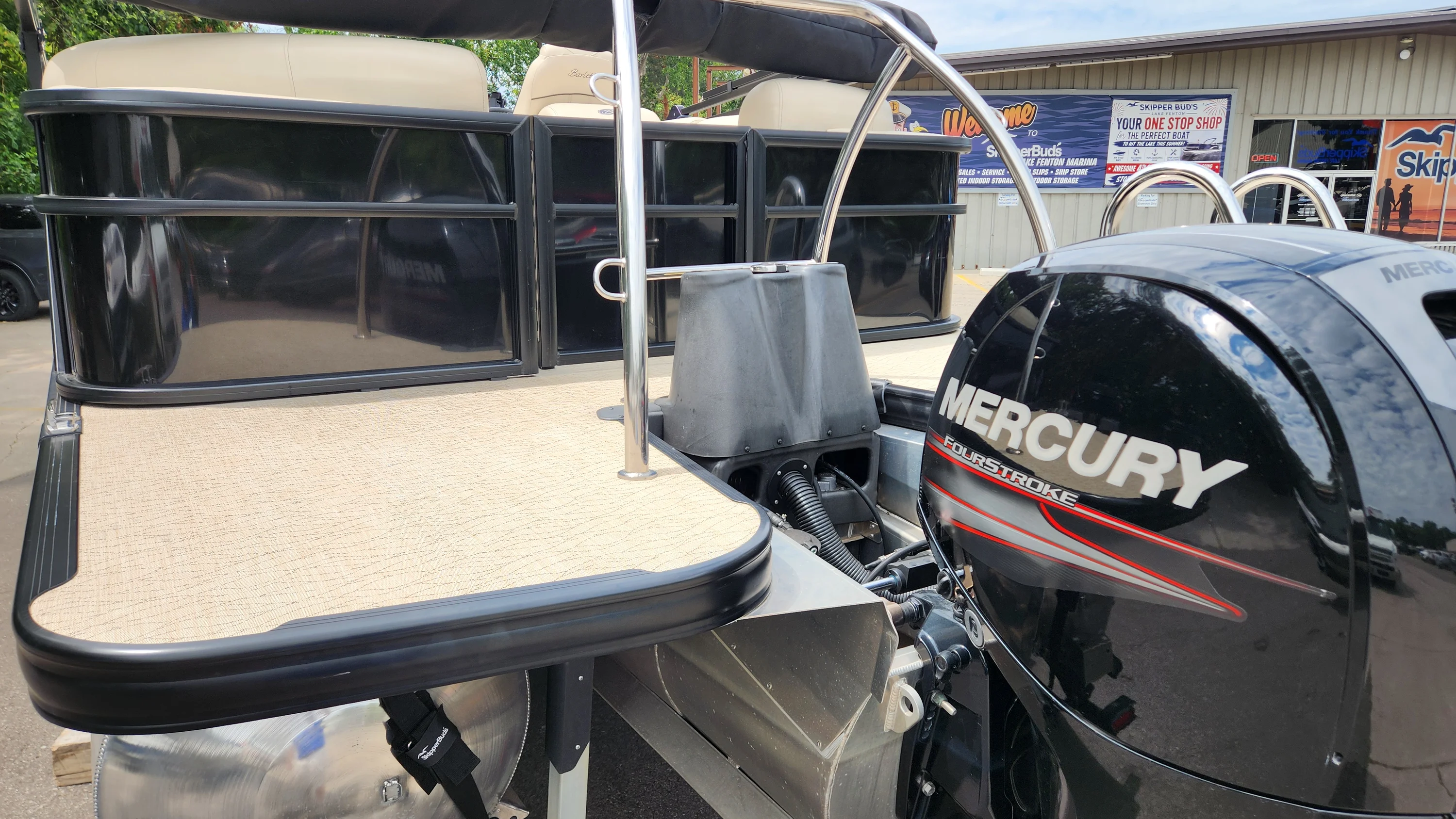 2019 Barletta E22Q Image Thumbnail #9