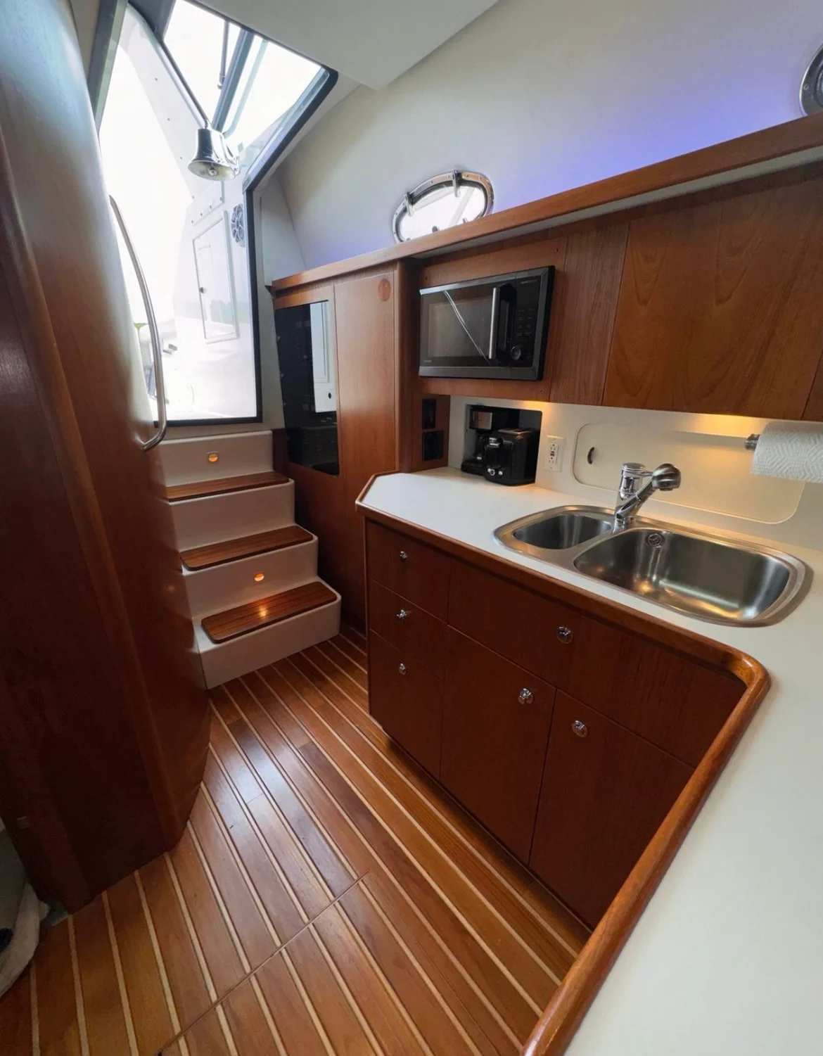 1997 Tiara Yachts 4000 EXPRESS Image Thumbnail #24