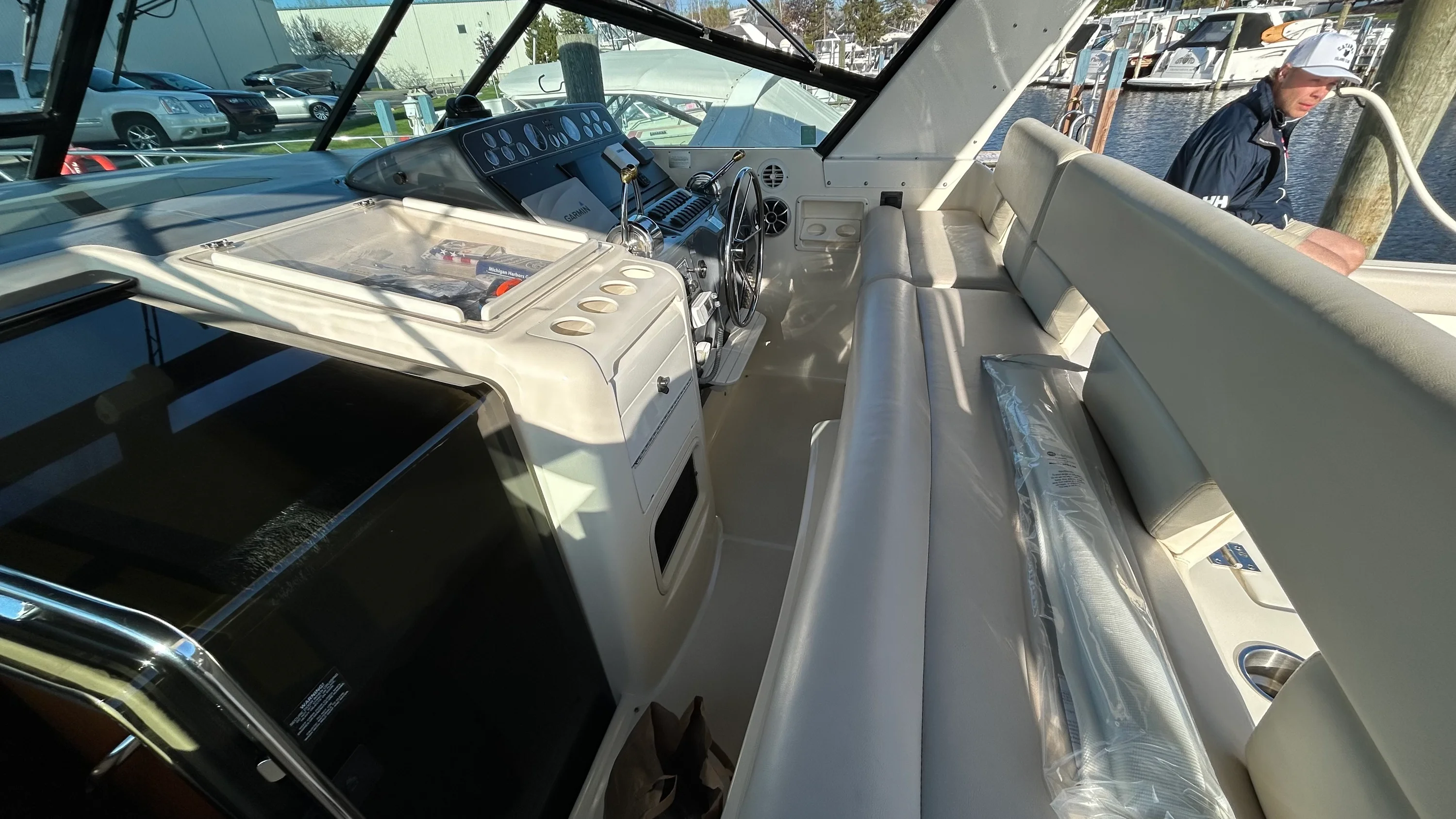 1997 Tiara Yachts 4000 EXPRESS Image Thumbnail #10