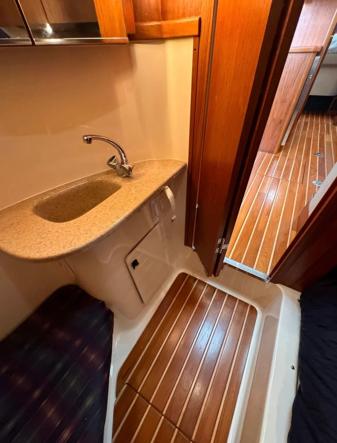 1997 Tiara Yachts 4000 EXPRESS Image Thumbnail #28