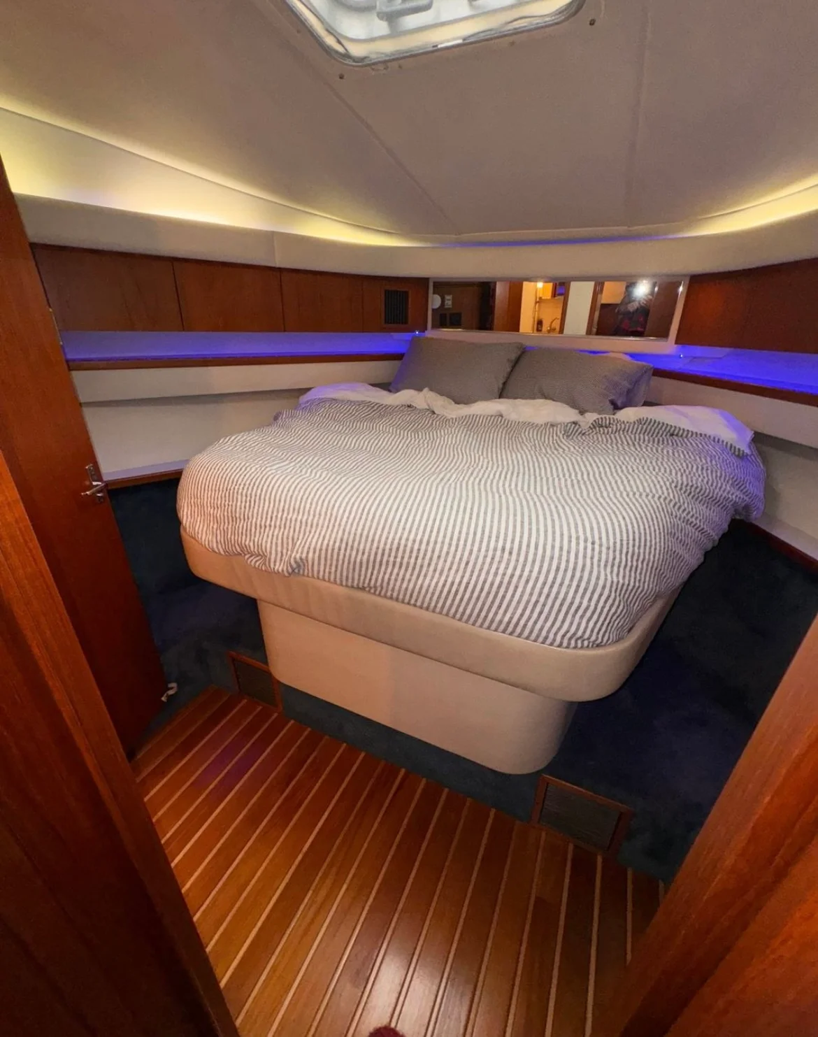 1997 Tiara Yachts 4000 EXPRESS Image Thumbnail #26