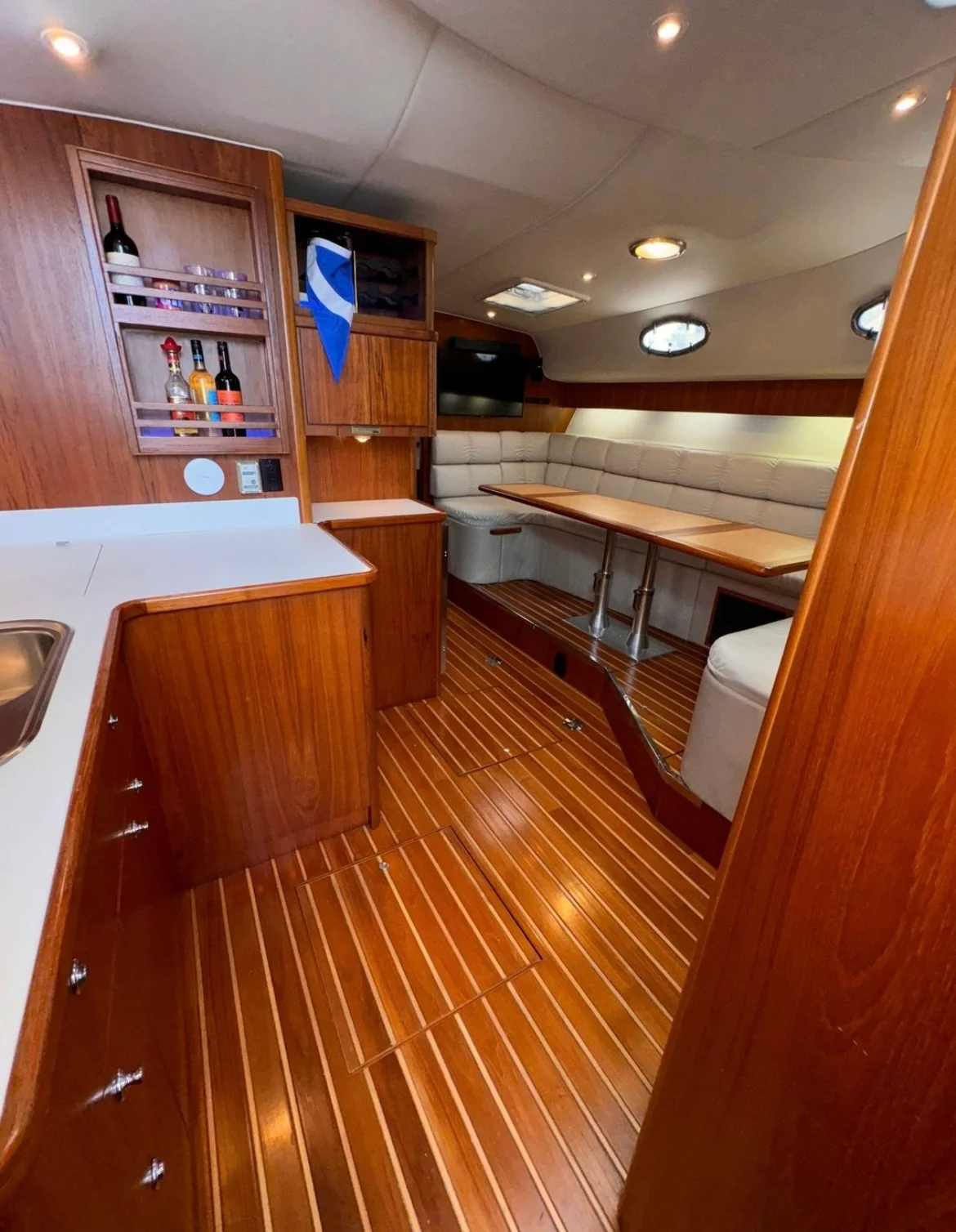 1997 Tiara Yachts 4000 EXPRESS Image Thumbnail #23