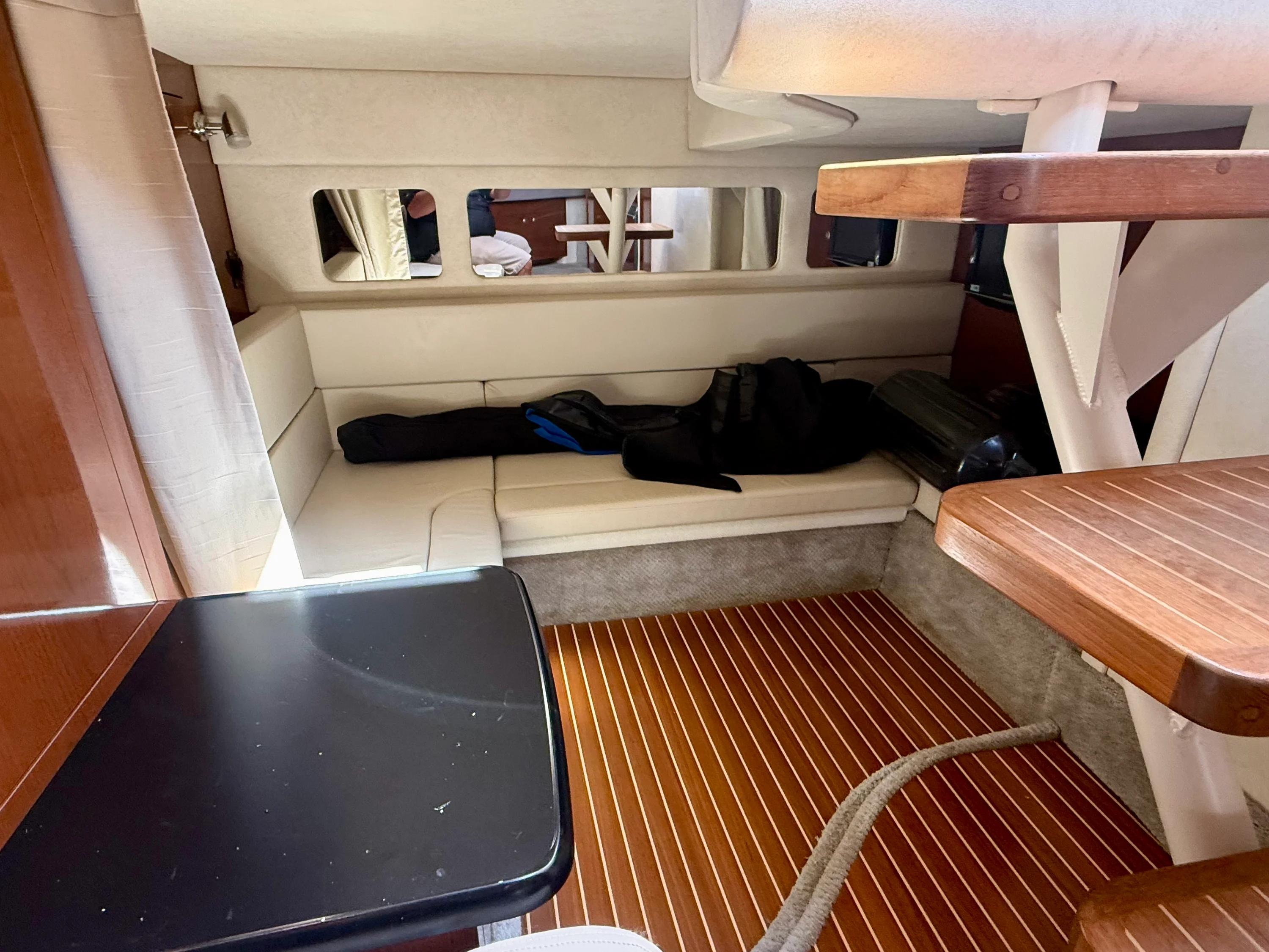 2009 Sea Ray 310 SUNDANCER Image Thumbnail #18