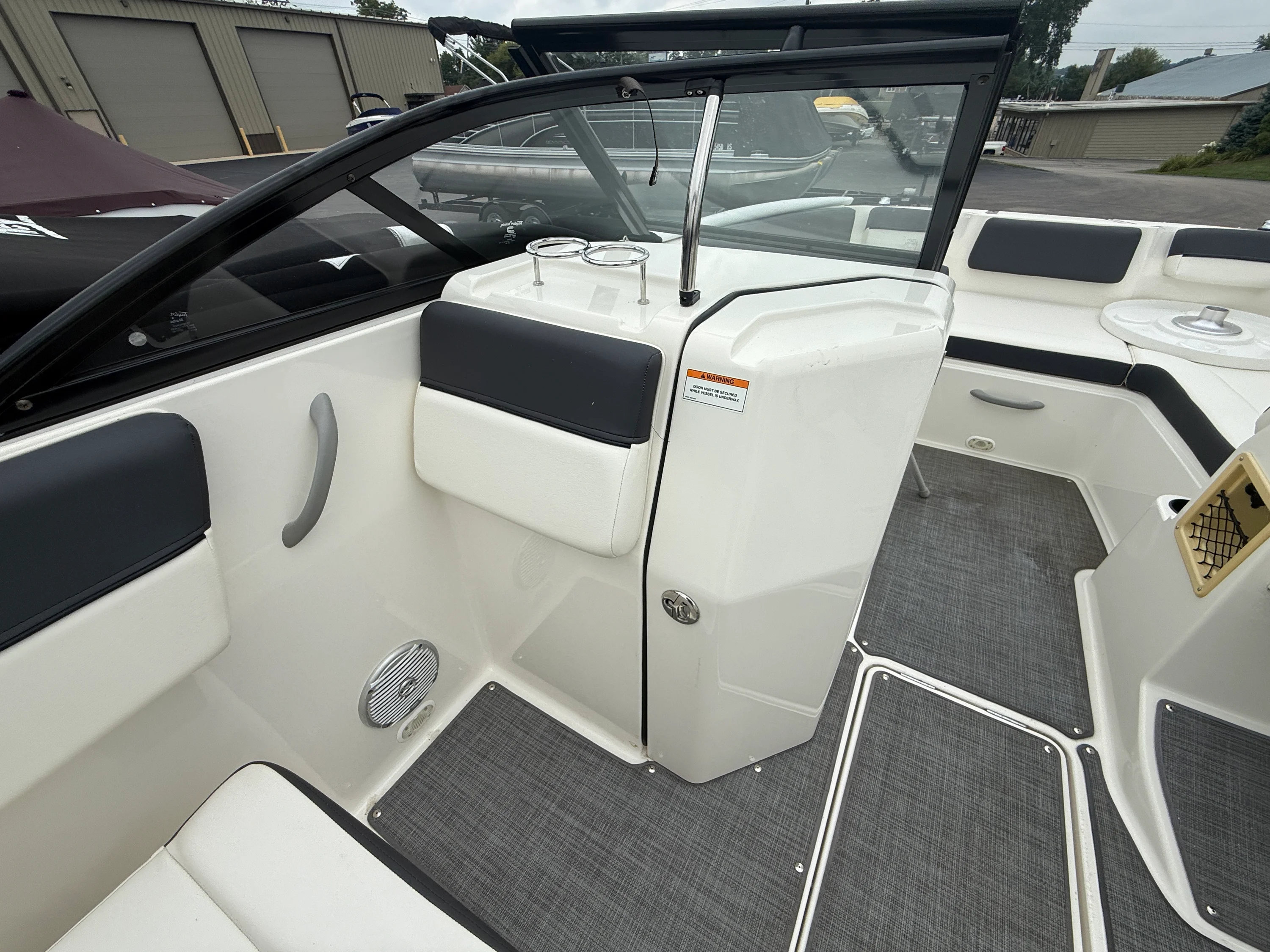 2021 Bayliner 2250 DX Image Thumbnail #9