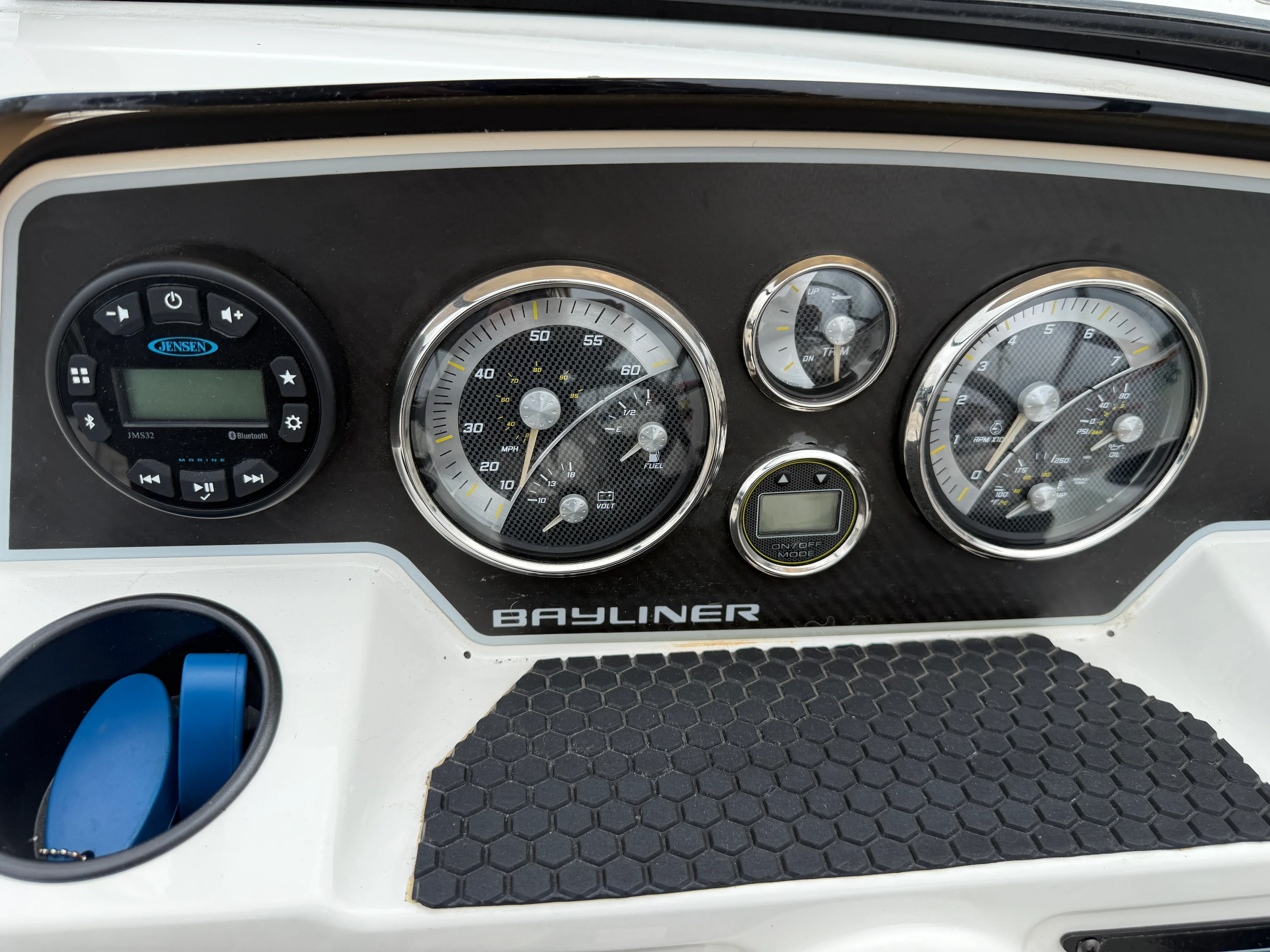 2021 Bayliner 2250 DX Image Thumbnail #18