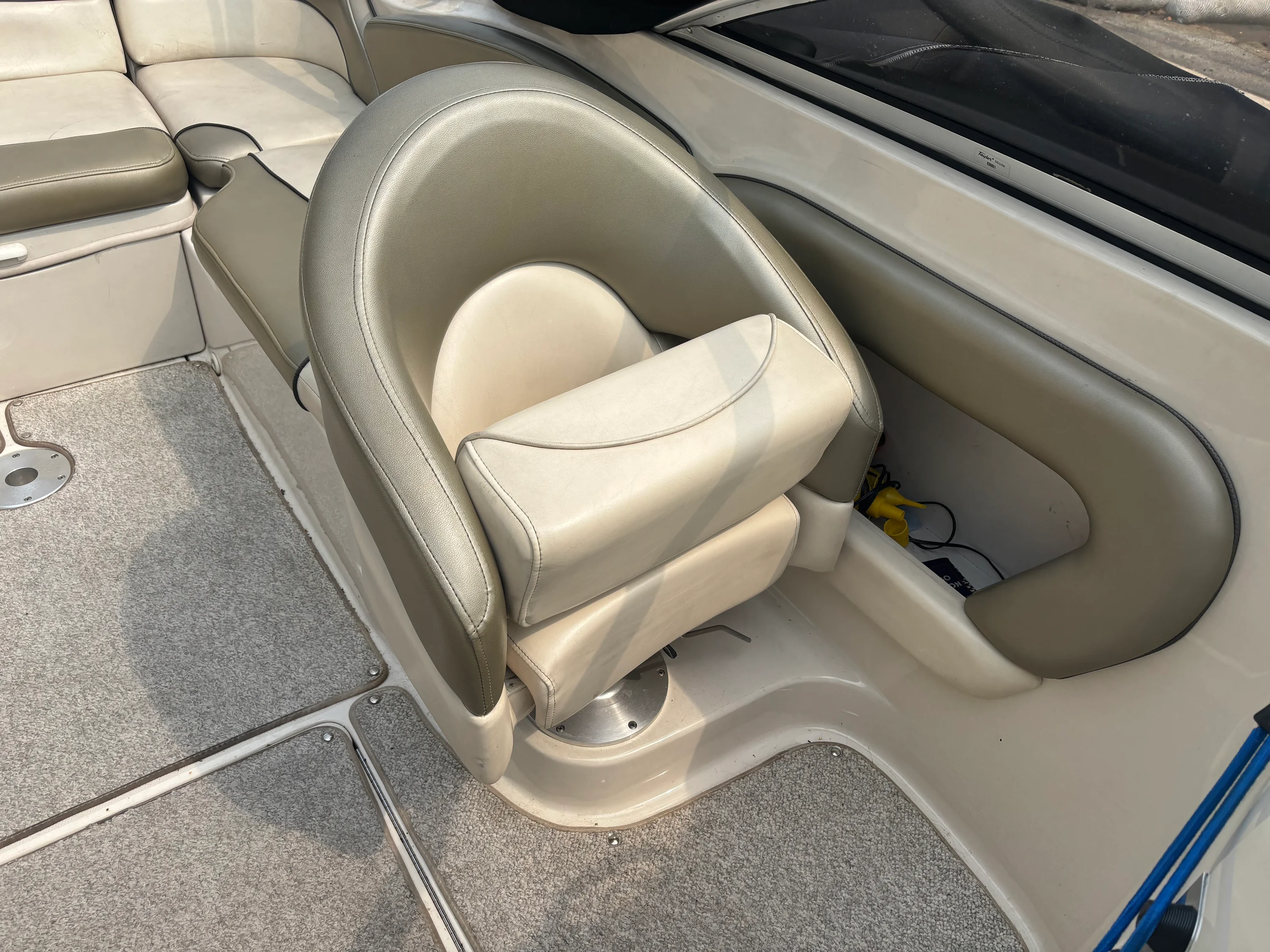 2005 Sea Ray 240 SUNDECK Image Thumbnail #1