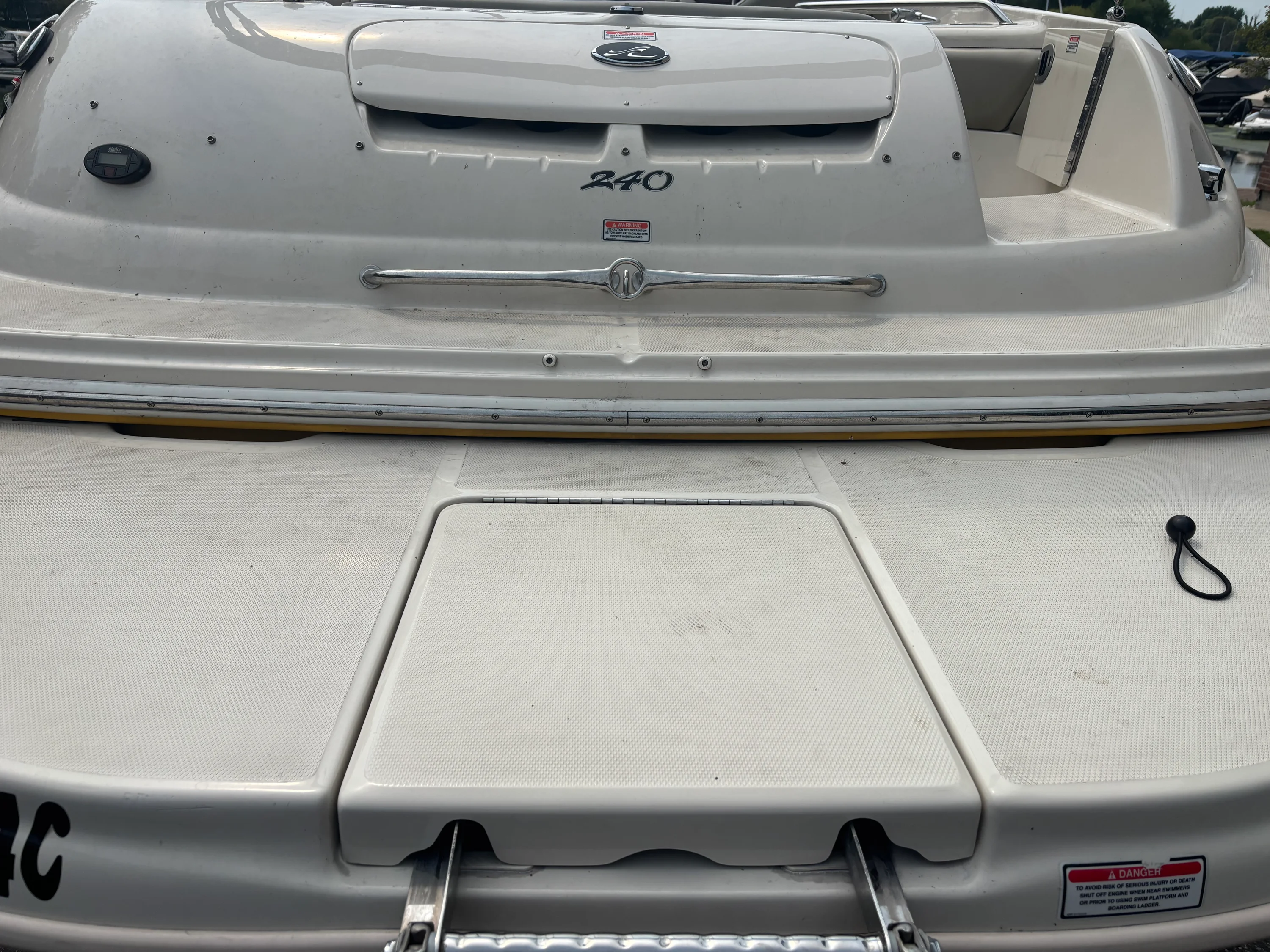 2005 Sea Ray 240 SUNDECK Image Thumbnail #8