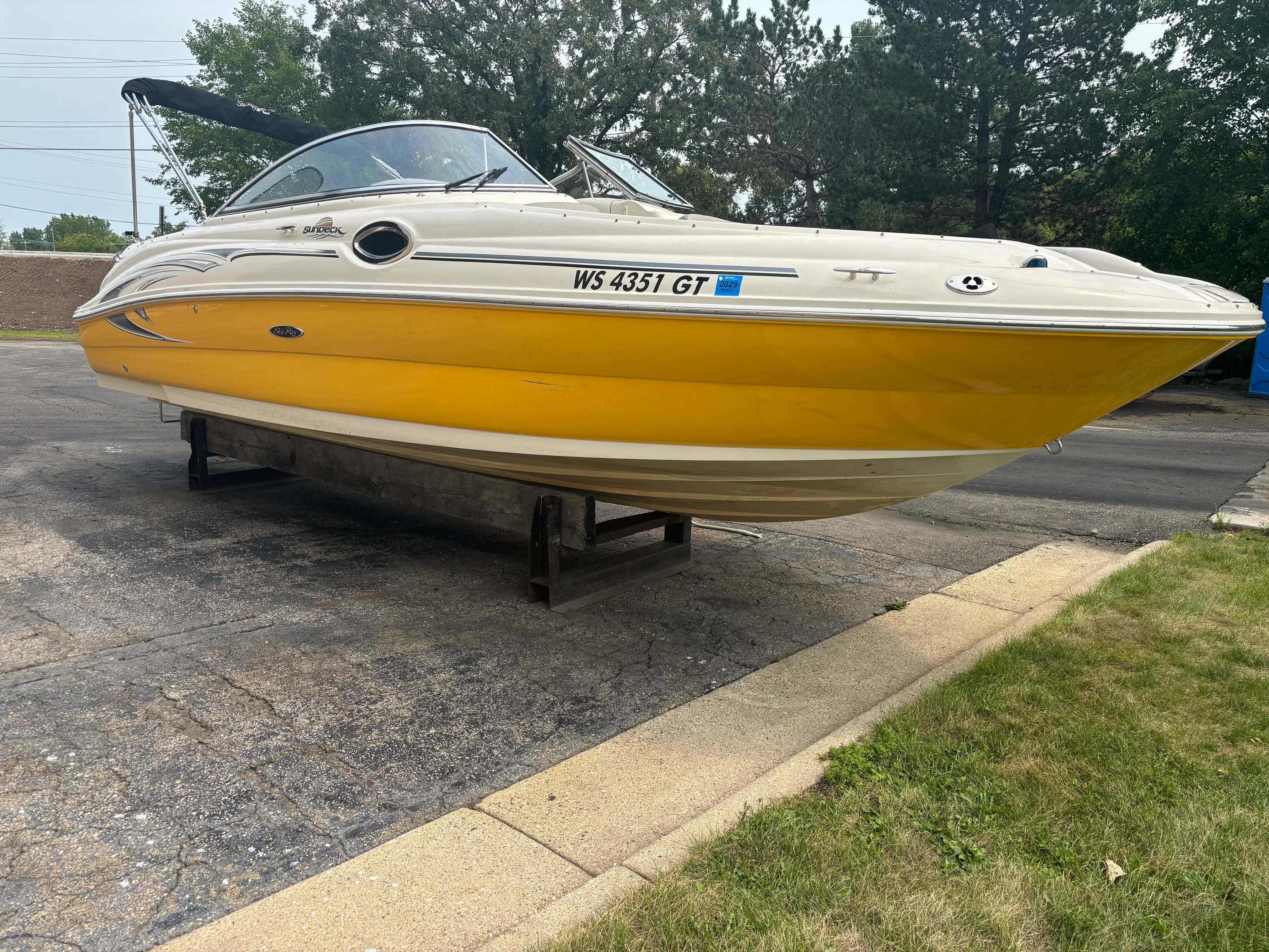 2005 Sea Ray 240 SUNDECK Image Thumbnail #6