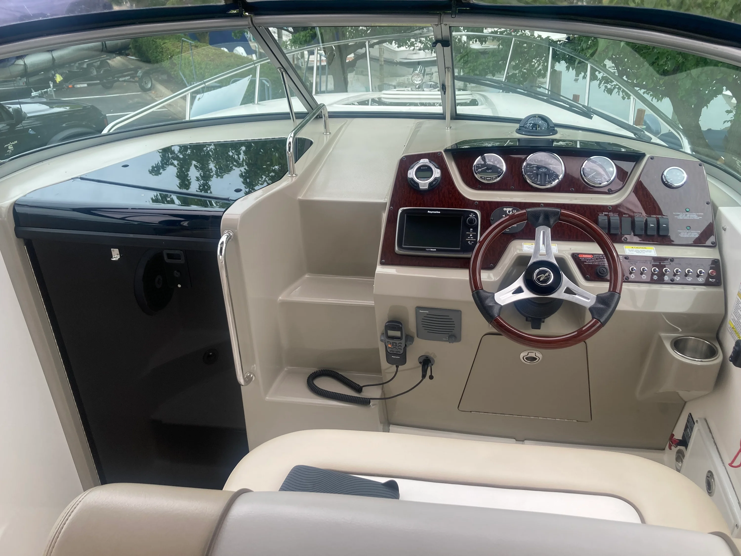 2012 Sea Ray 280 SUNDANCER Image Thumbnail #20