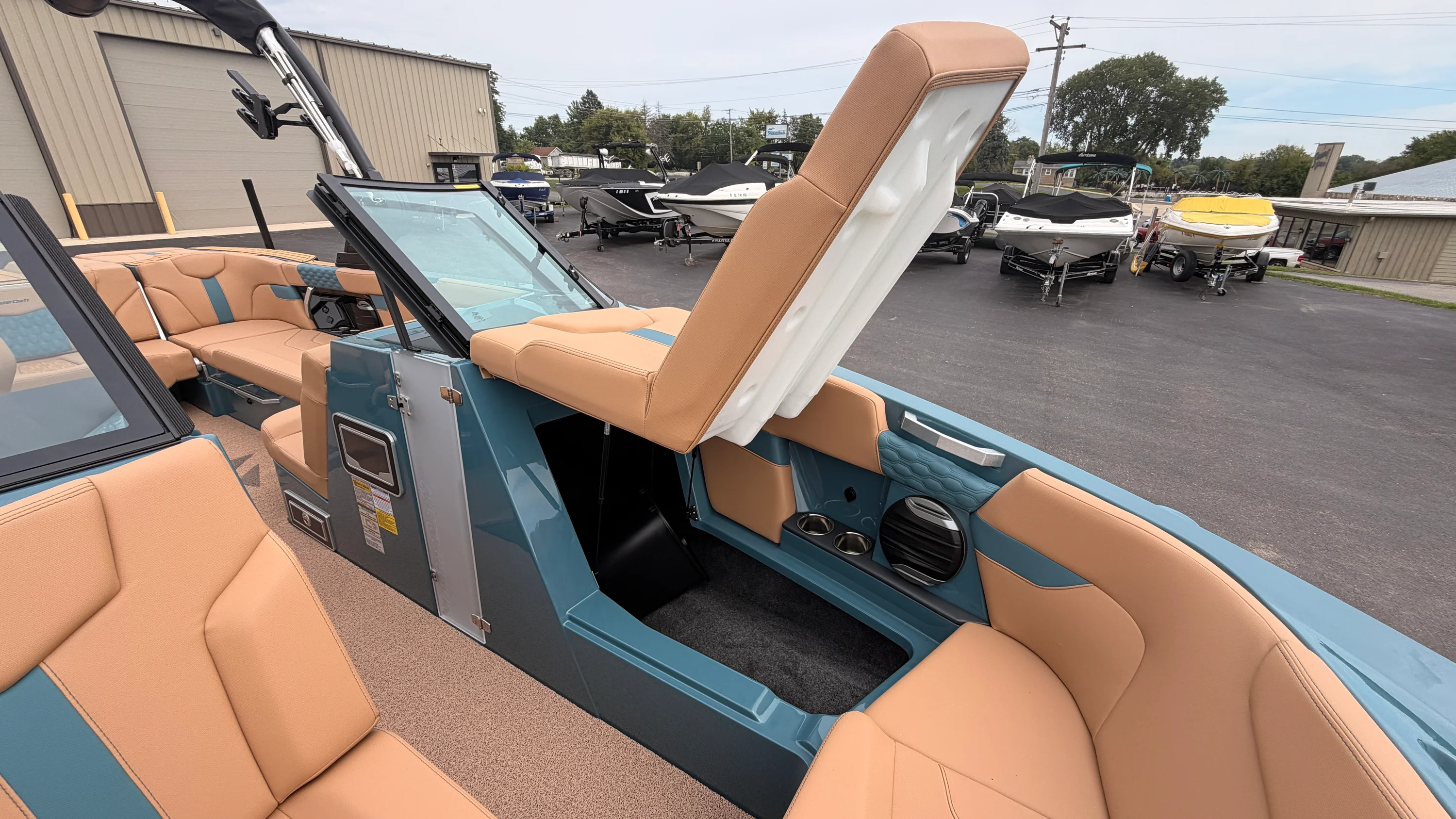 2027 Mastercraft XT22 Image Thumbnail #67