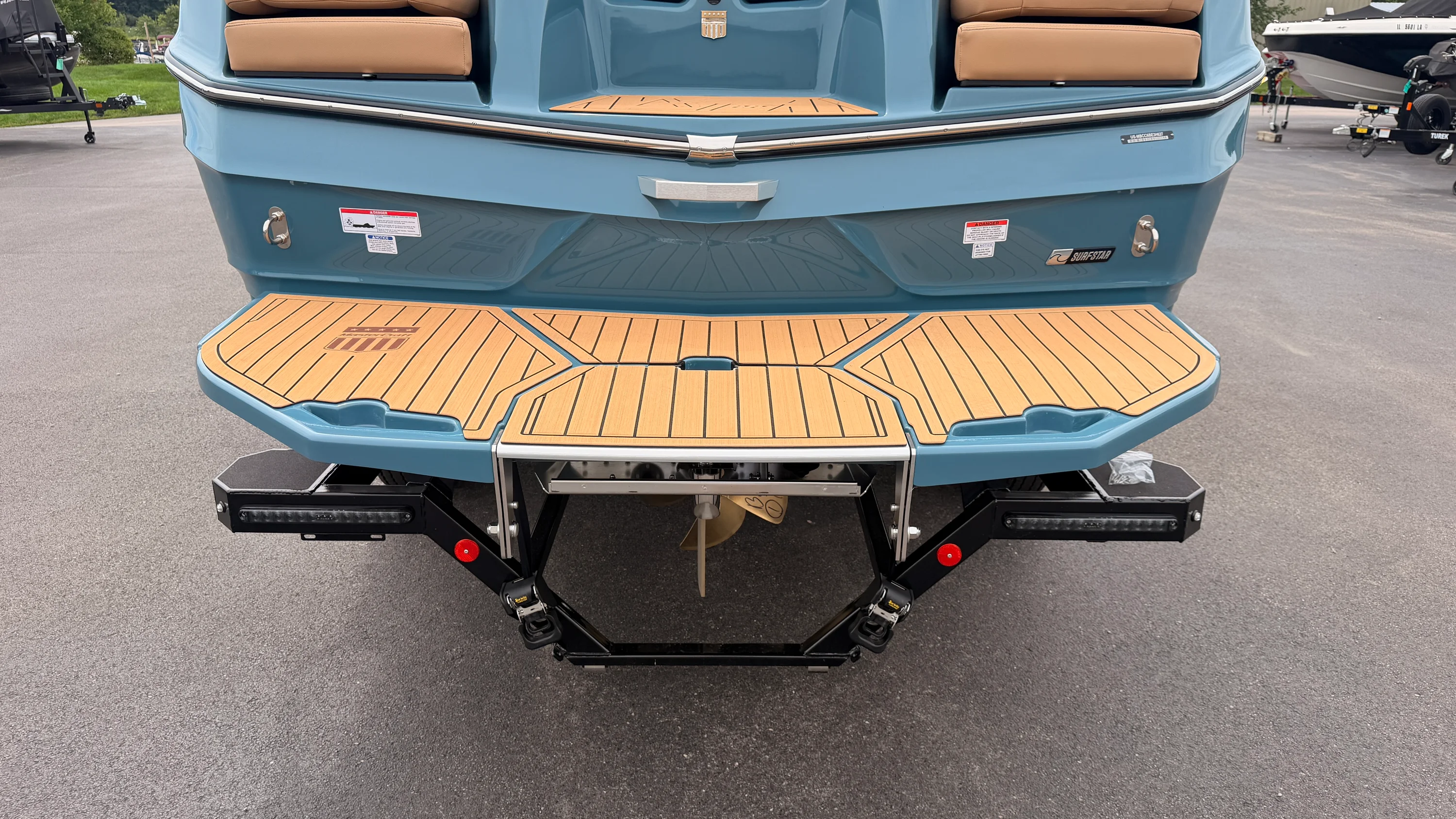 2027 Mastercraft XT22 Image Thumbnail #9