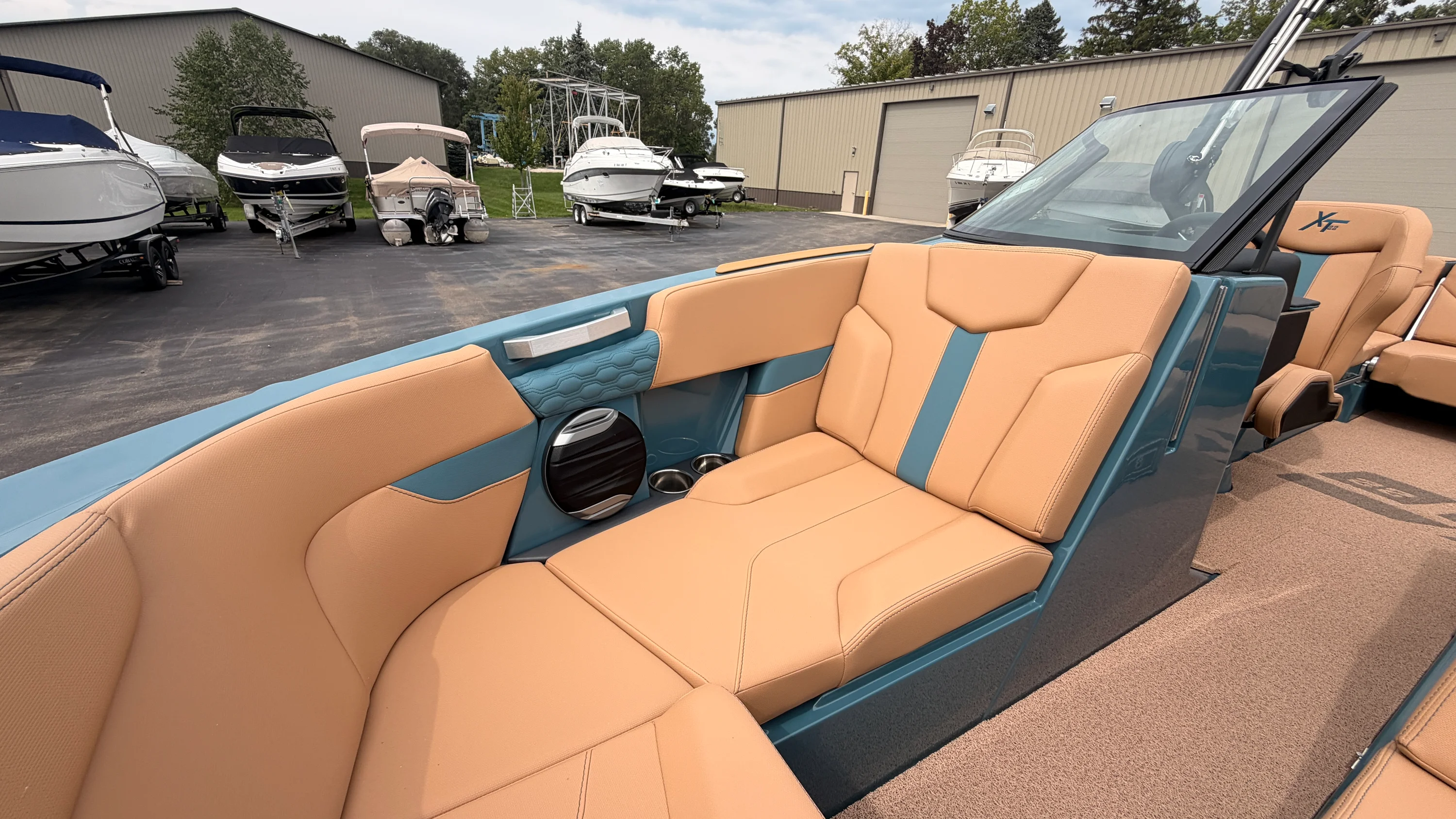 2027 Mastercraft XT22 Image Thumbnail #70