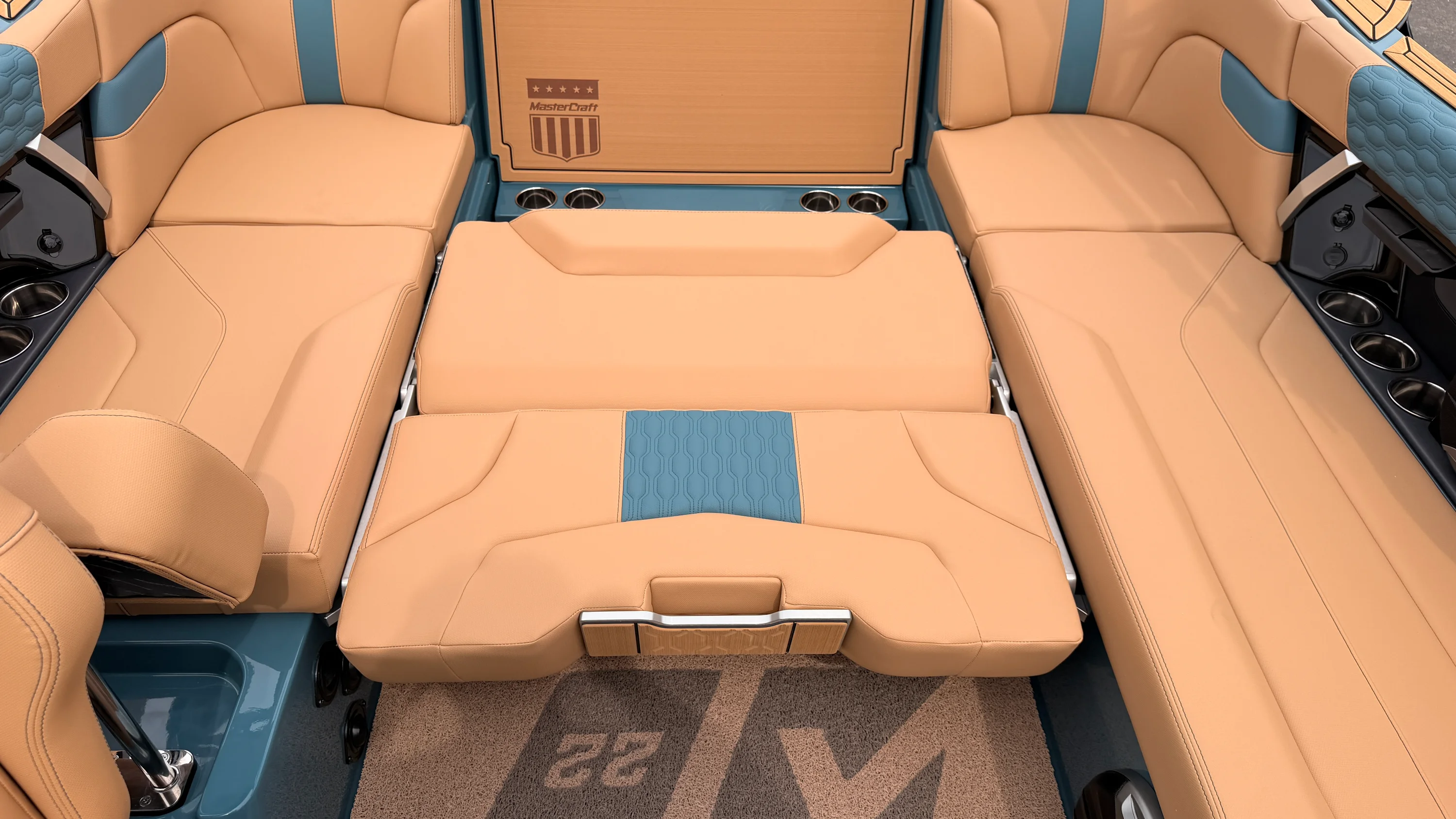 2027 Mastercraft XT22 Image Thumbnail #36