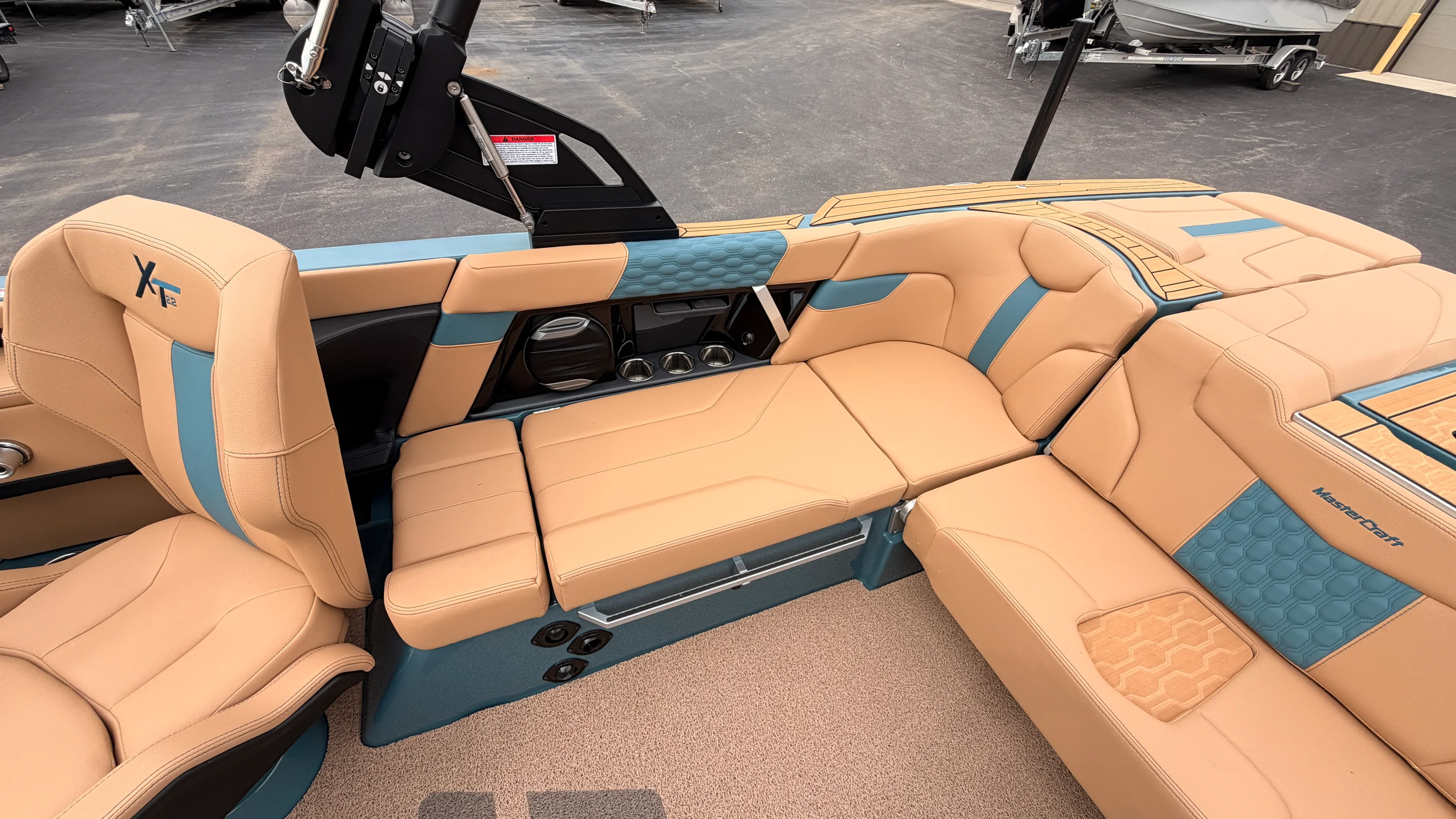 2027 Mastercraft XT22 Image Thumbnail #25