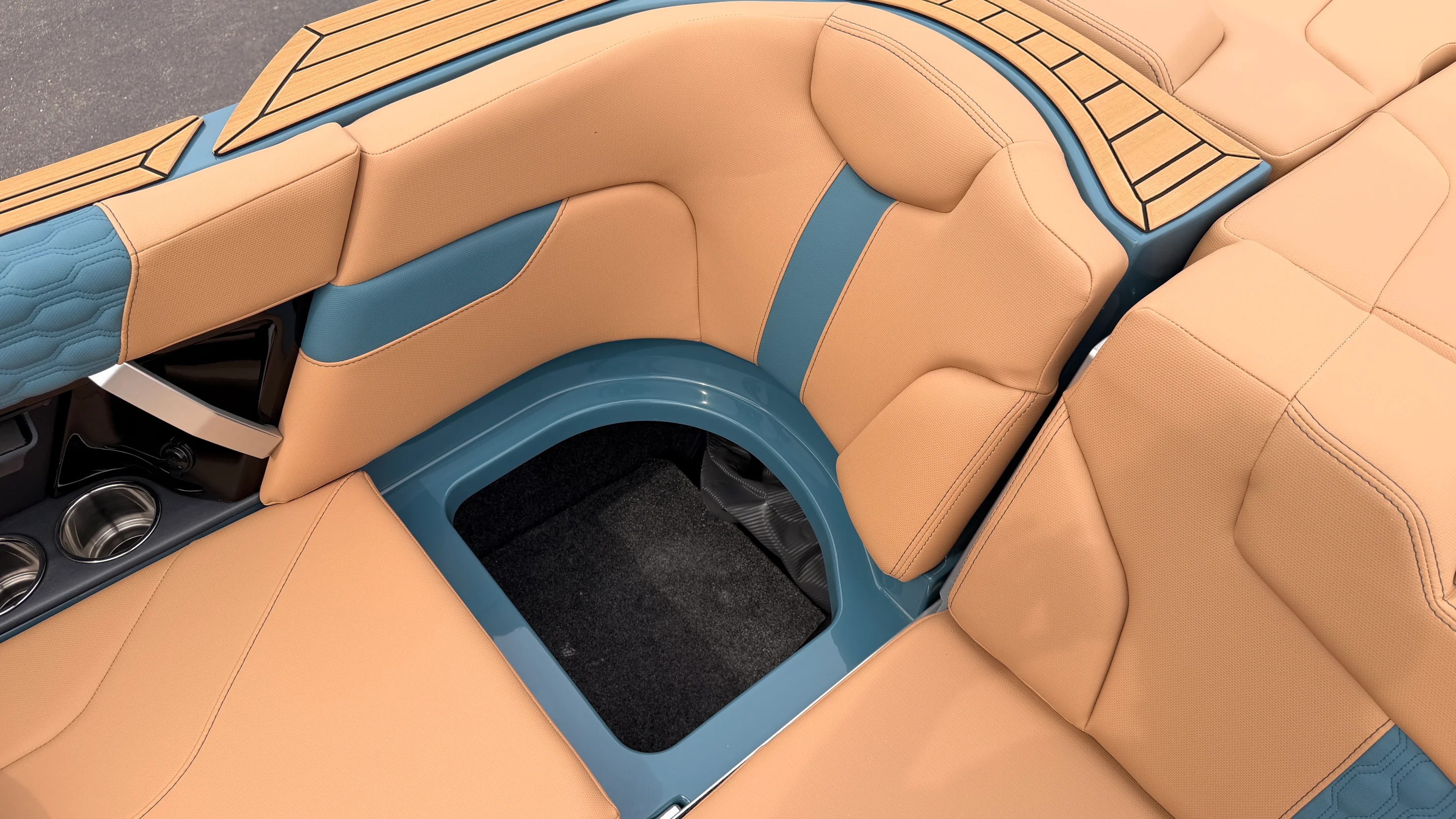 2027 Mastercraft XT22 Image Thumbnail #27