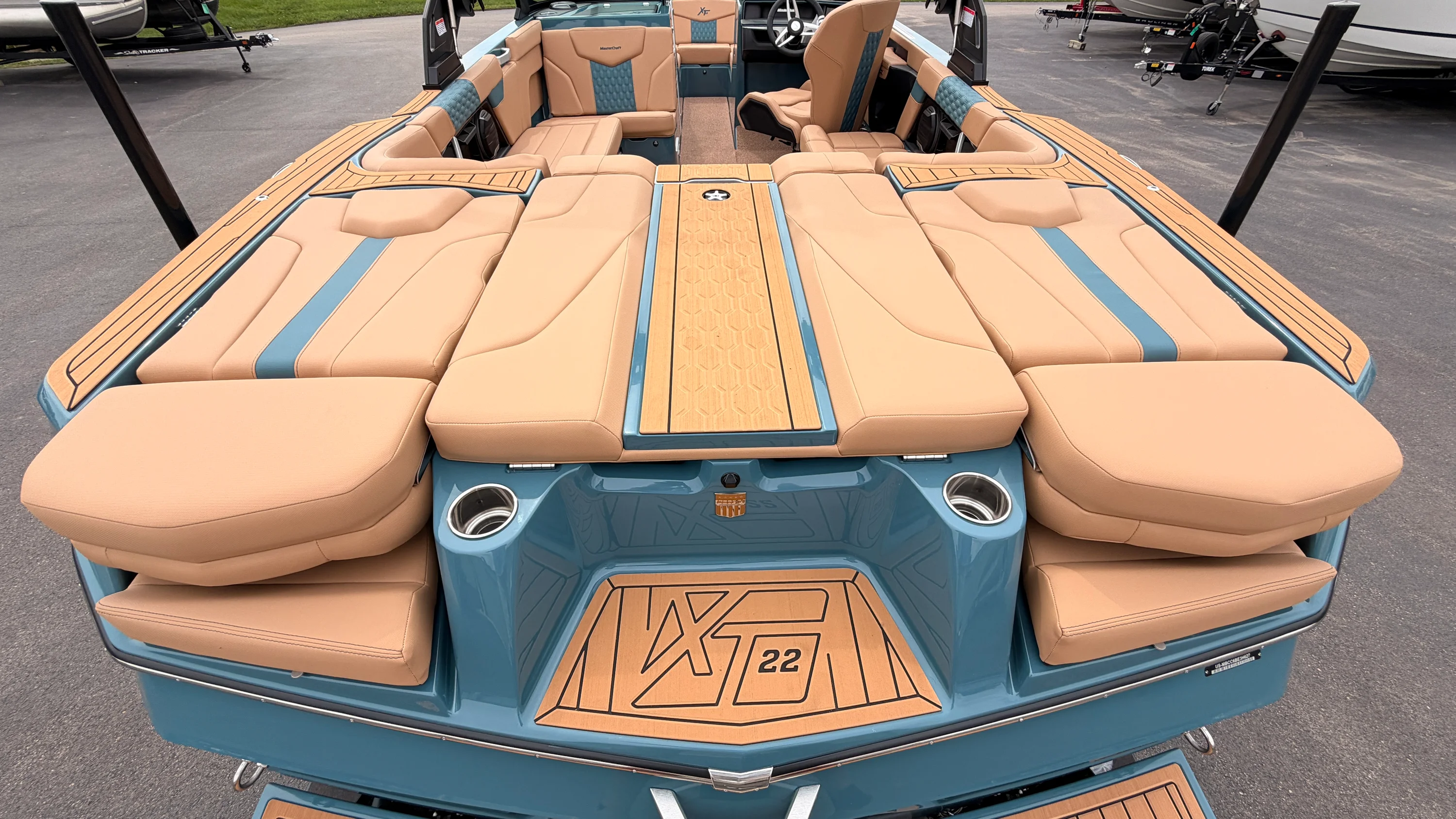 2027 Mastercraft XT22 Image Thumbnail #11