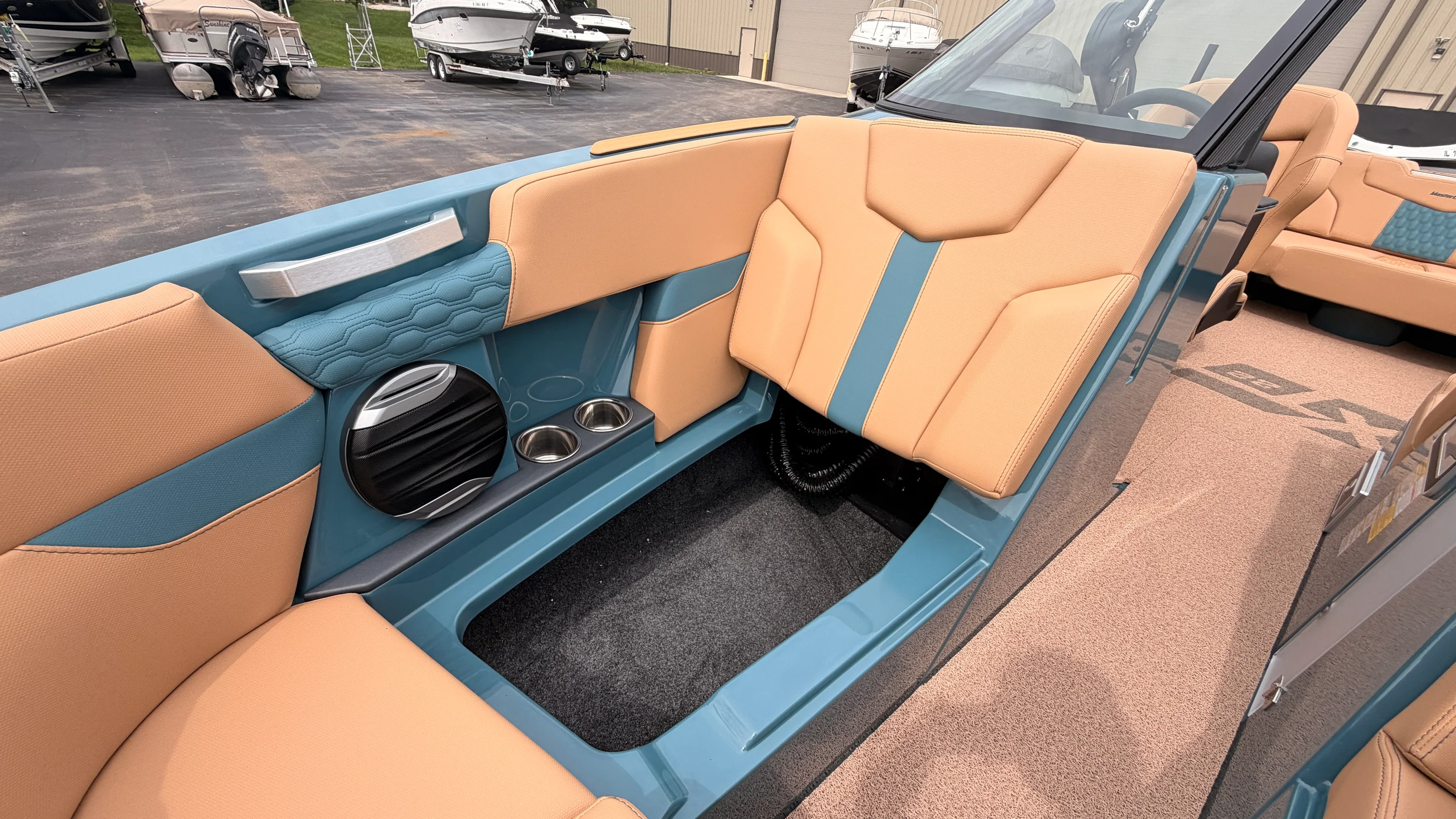 2027 Mastercraft XT22 Image Thumbnail #71
