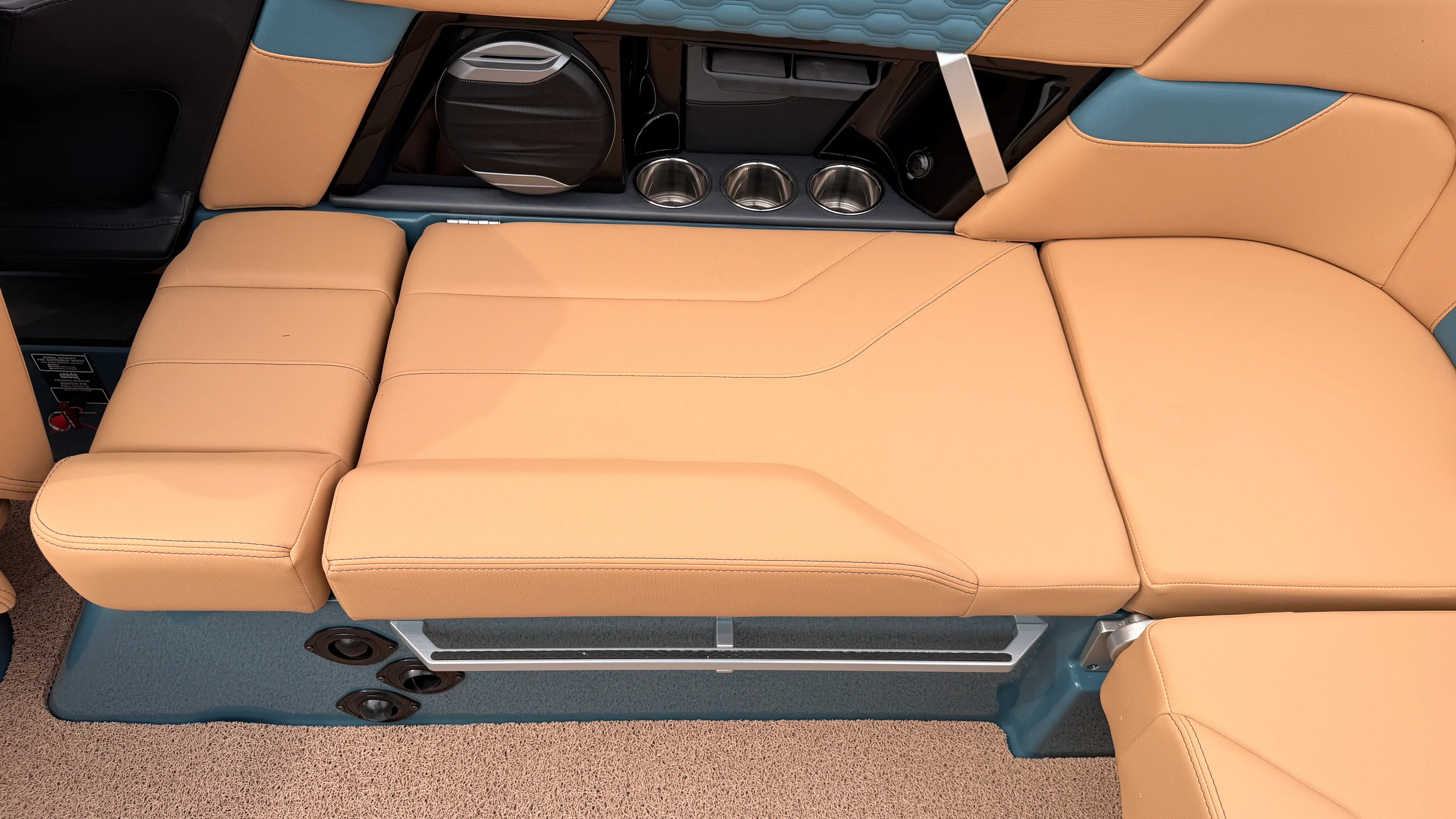 2027 Mastercraft XT22 Image Thumbnail #28