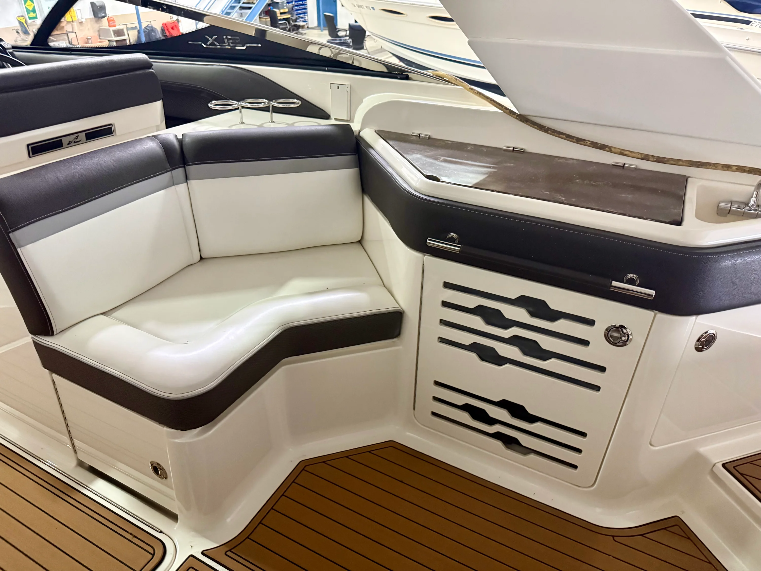 2017 Sea Ray 310 SLX Image Thumbnail #5