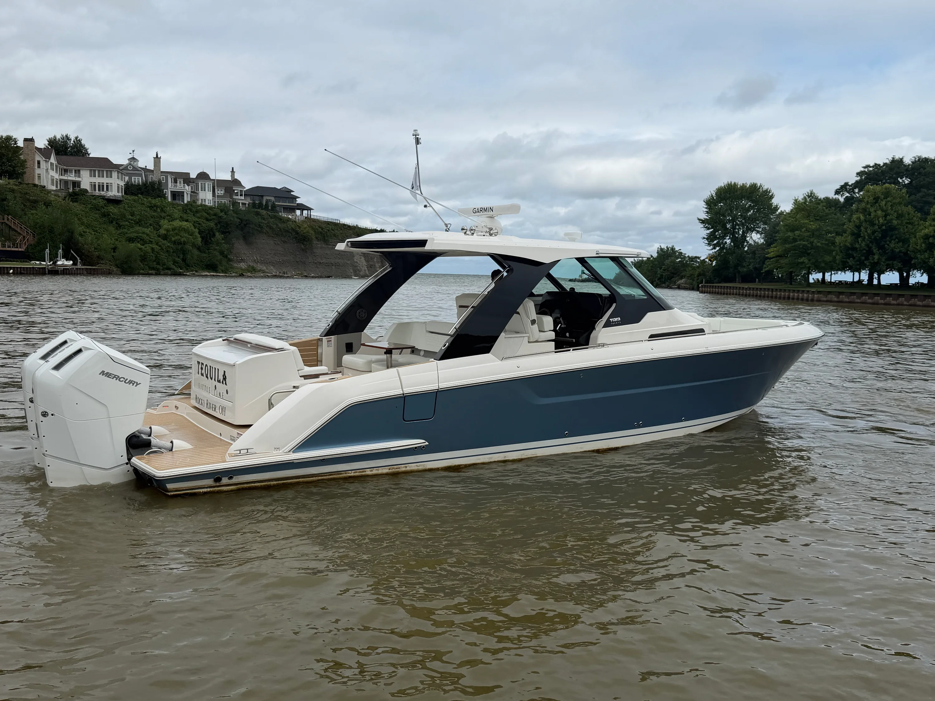 2027 Tiara Yachts 39 LS Image Thumbnail #5