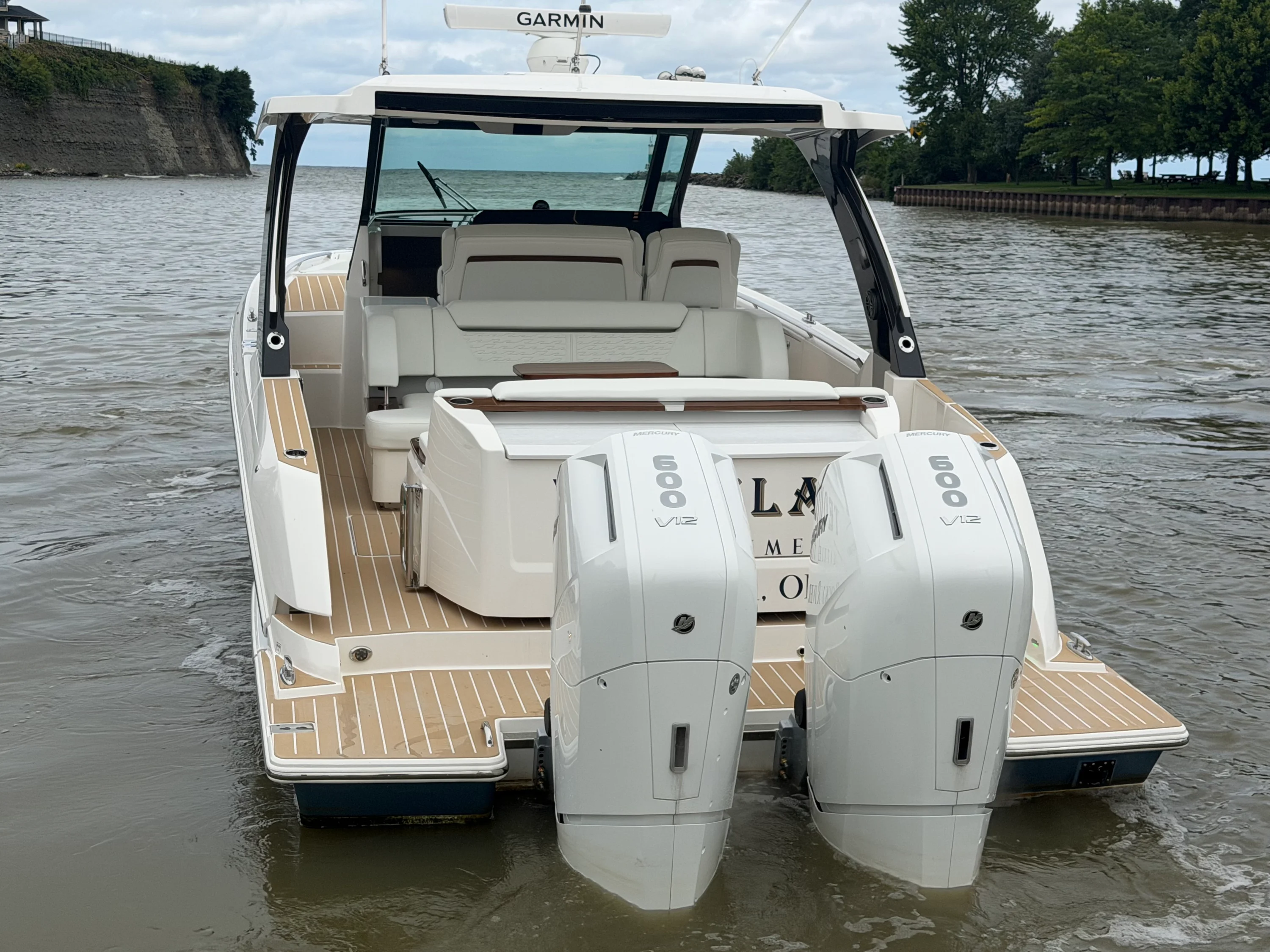 2027 Tiara Yachts 39 LS Image Thumbnail #7