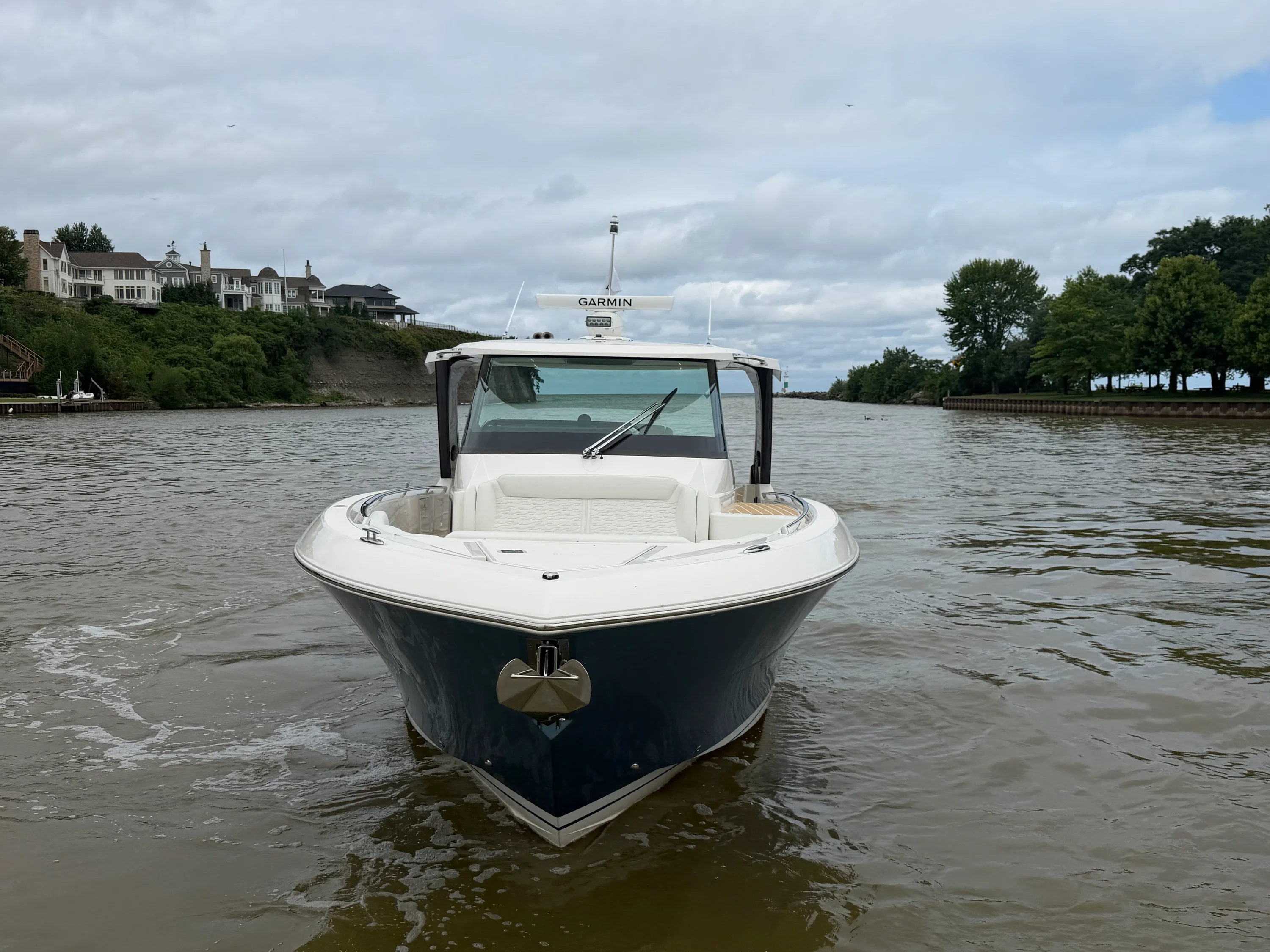 2027 Tiara Yachts 39 LS Image Thumbnail #3
