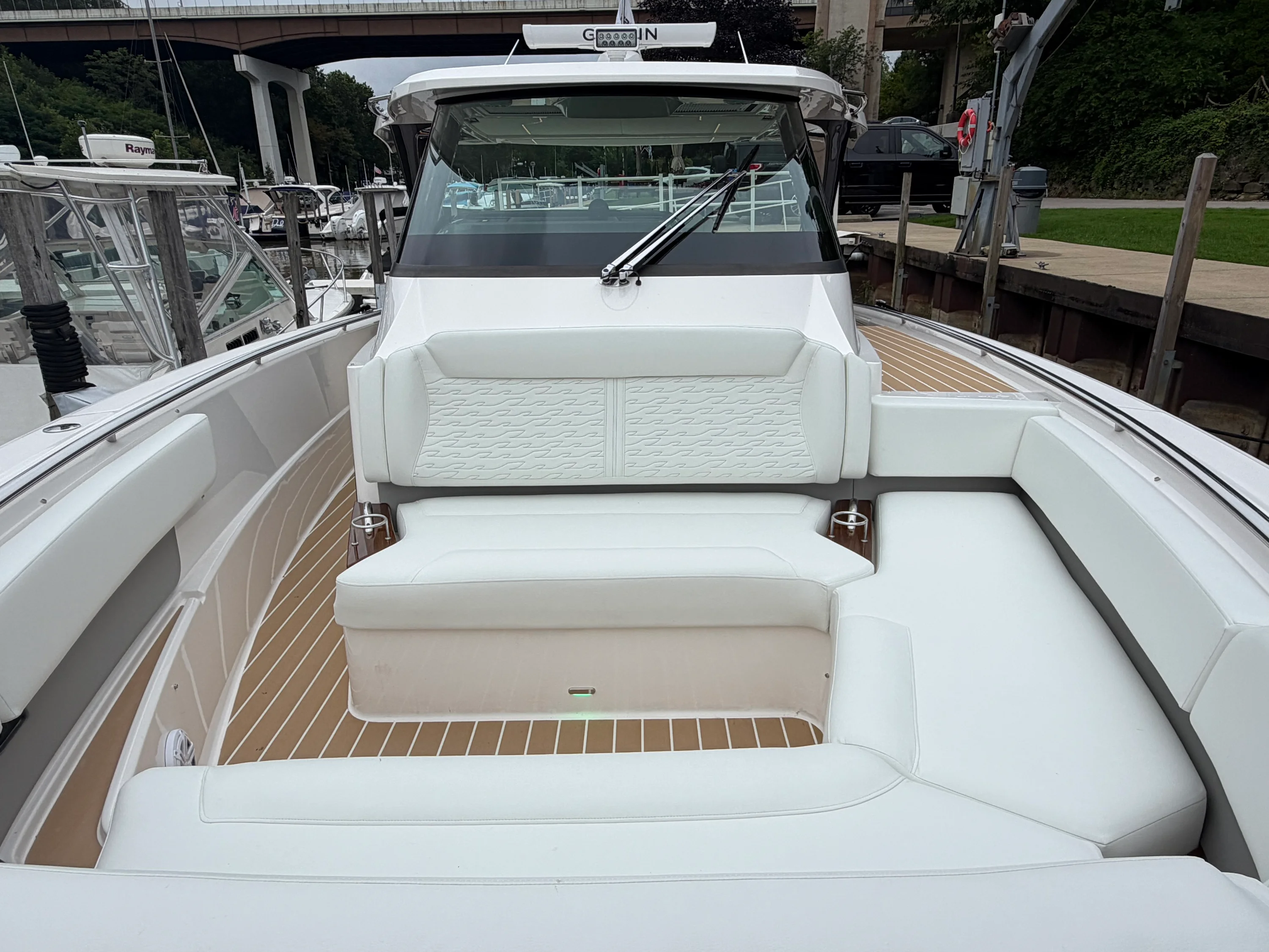 2027 Tiara Yachts 39 LS Image Thumbnail #25