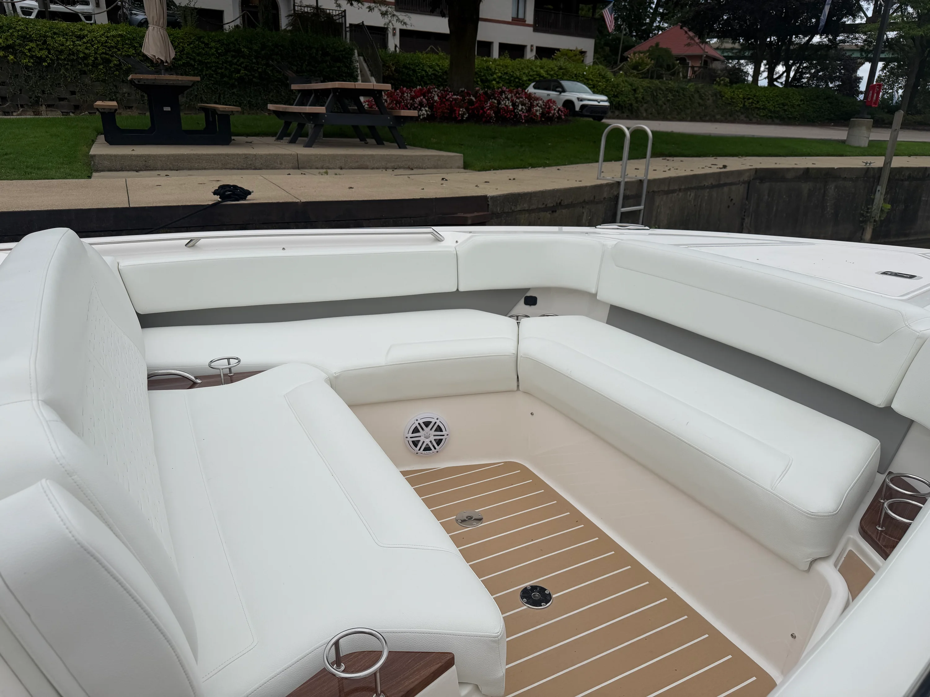 2027 Tiara Yachts 39 LS Image Thumbnail #24