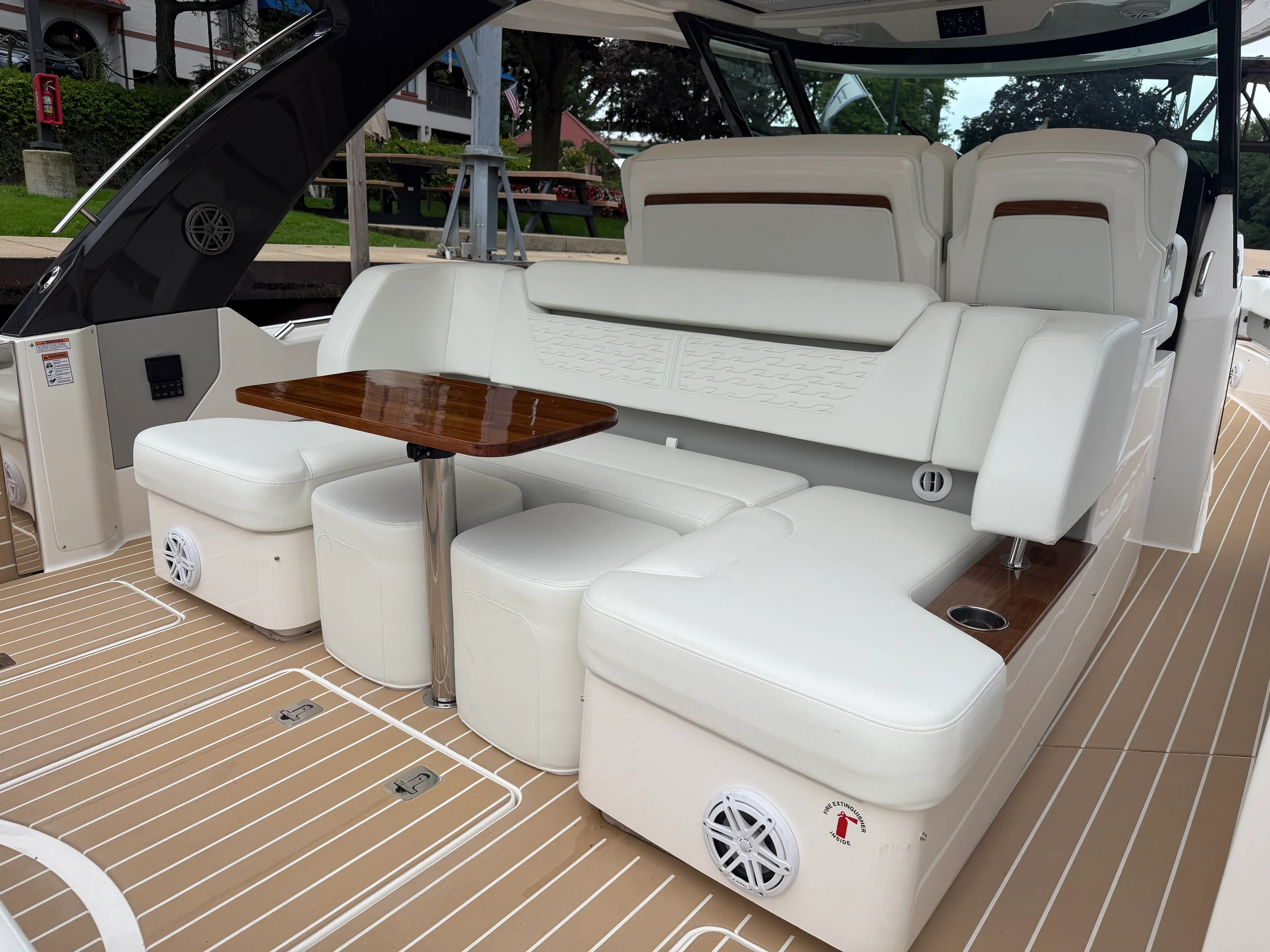 2027 Tiara Yachts 39 LS Image Thumbnail #12