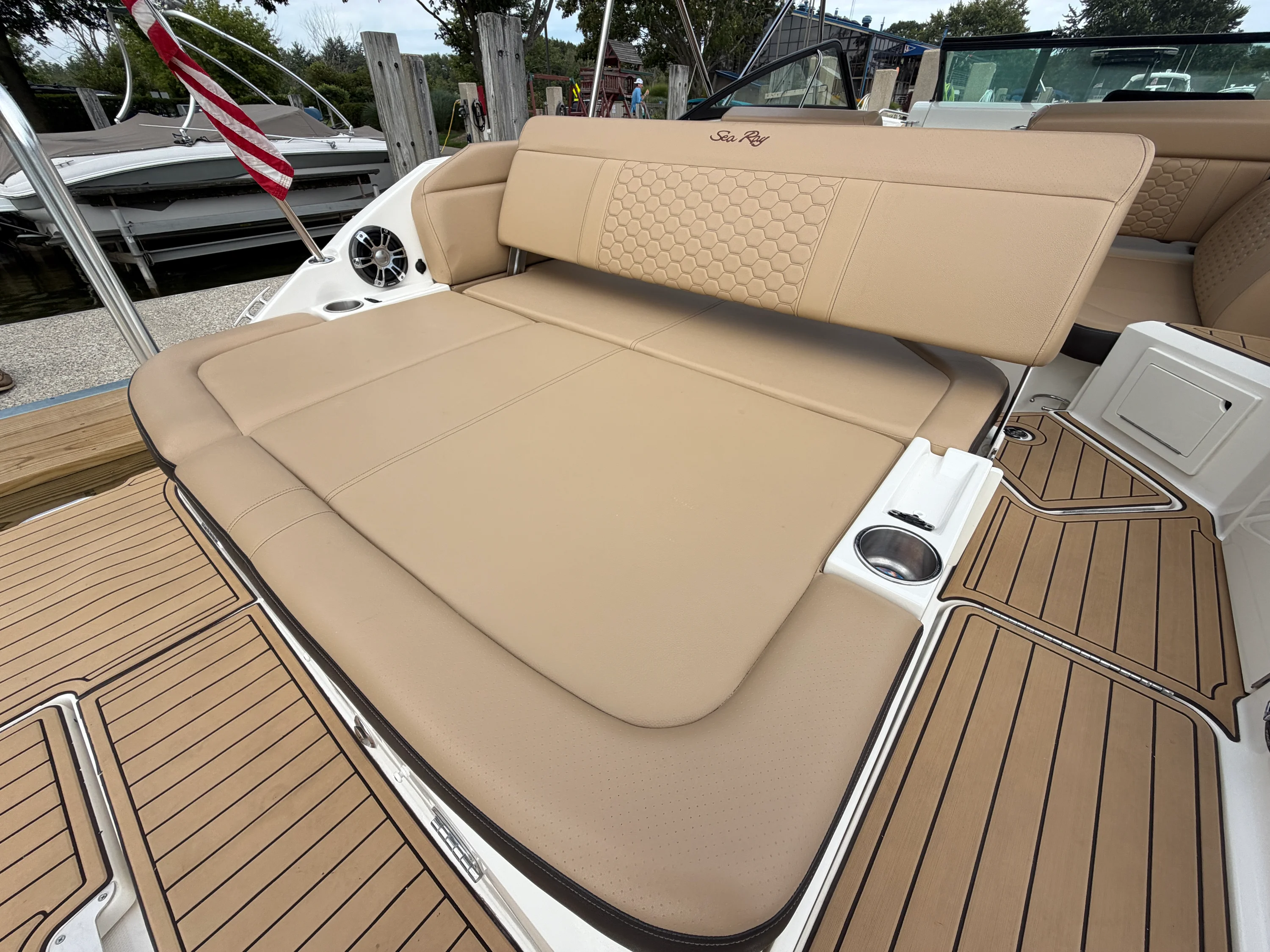 2019 Sea Ray 250 SDX Image Thumbnail #7