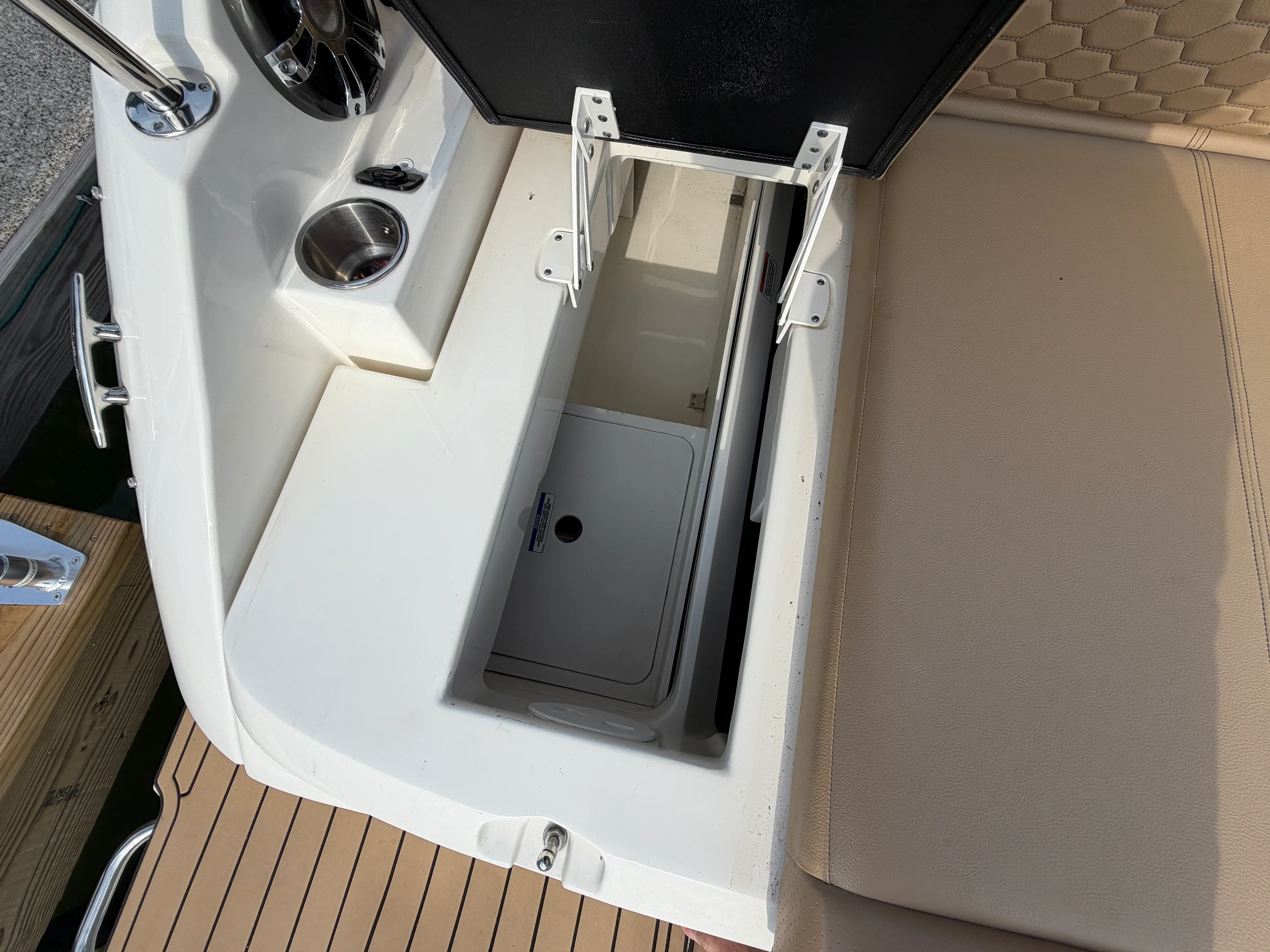 2019 Sea Ray 250 SDX Image Thumbnail #44