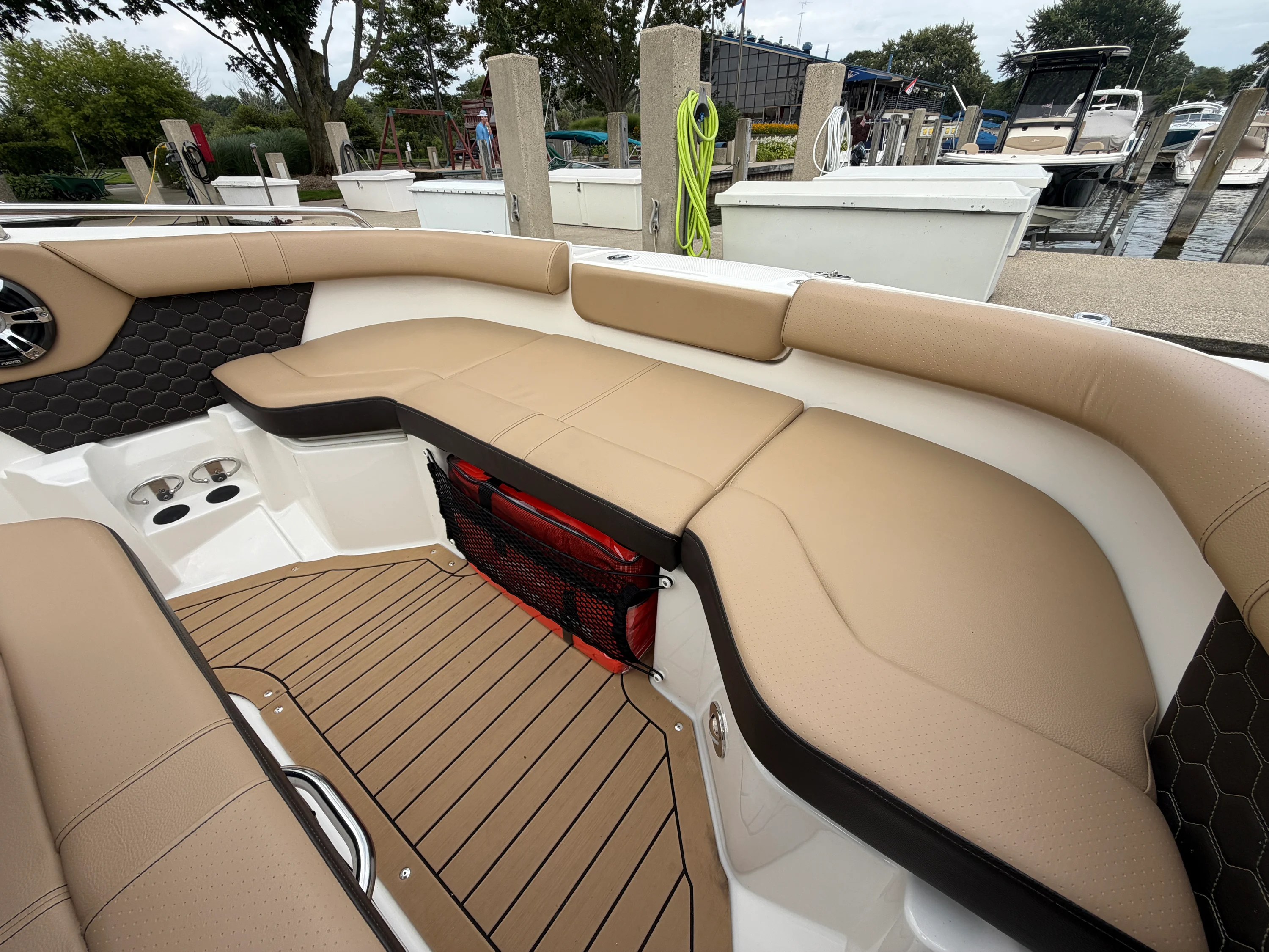 2019 Sea Ray 250 SDX Image Thumbnail #20