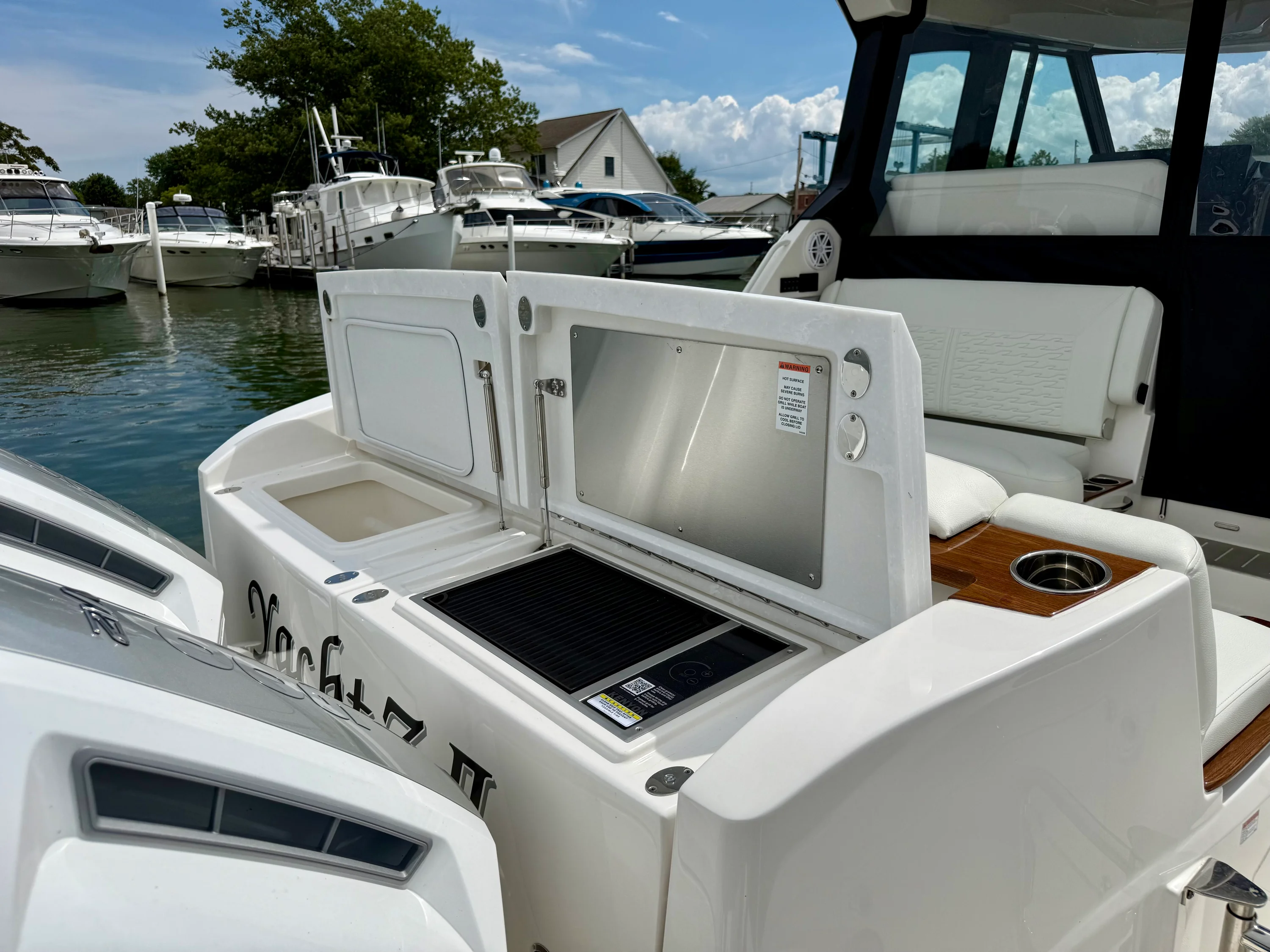2026 Tiara Yachts 39 LE Image Thumbnail #8
