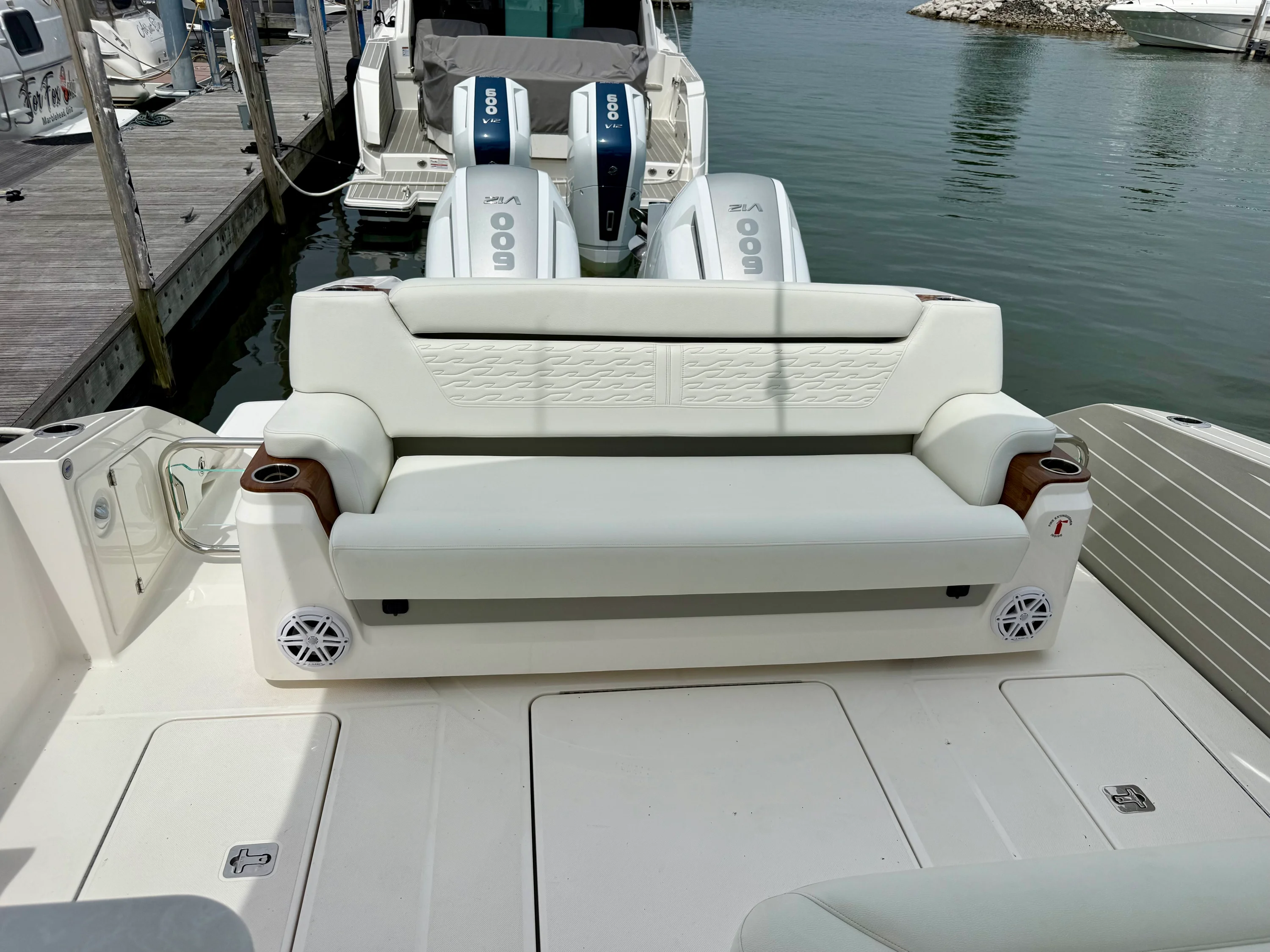 2026 Tiara Yachts 39 LE Image Thumbnail #5