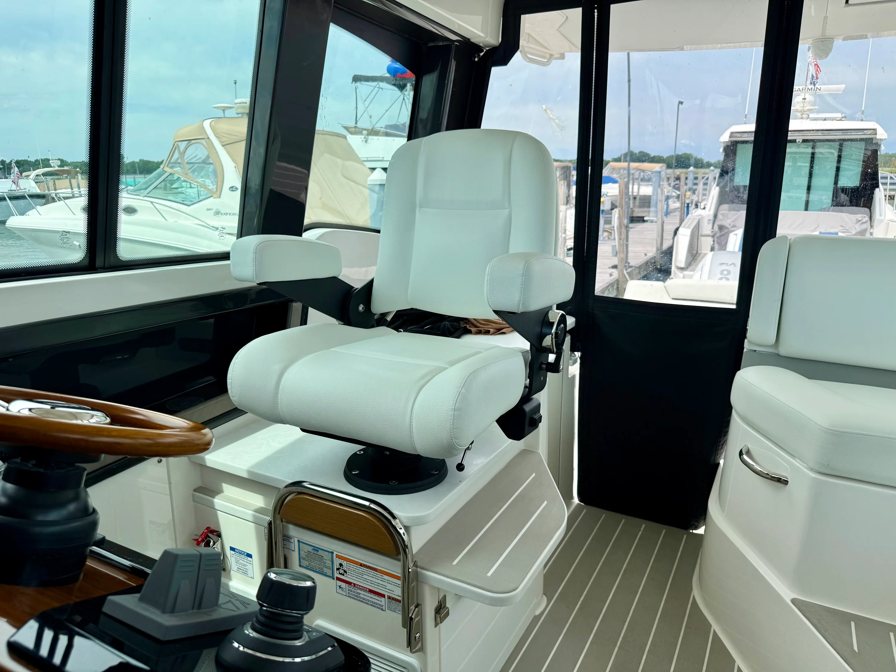 2026 Tiara Yachts 39 LE Image Thumbnail #22
