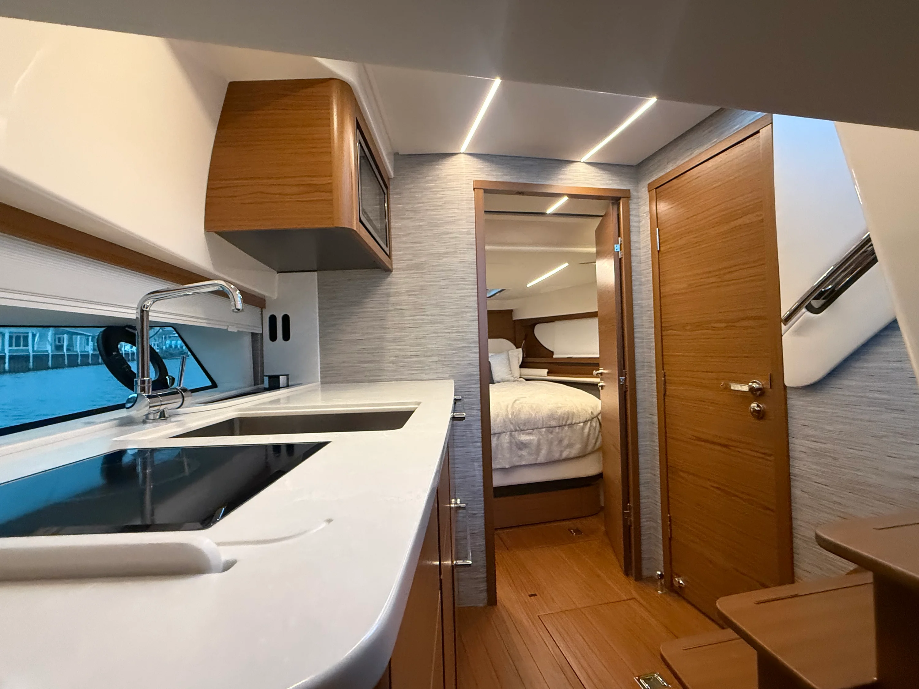 2026 Tiara Yachts 39 LE Image Thumbnail #28