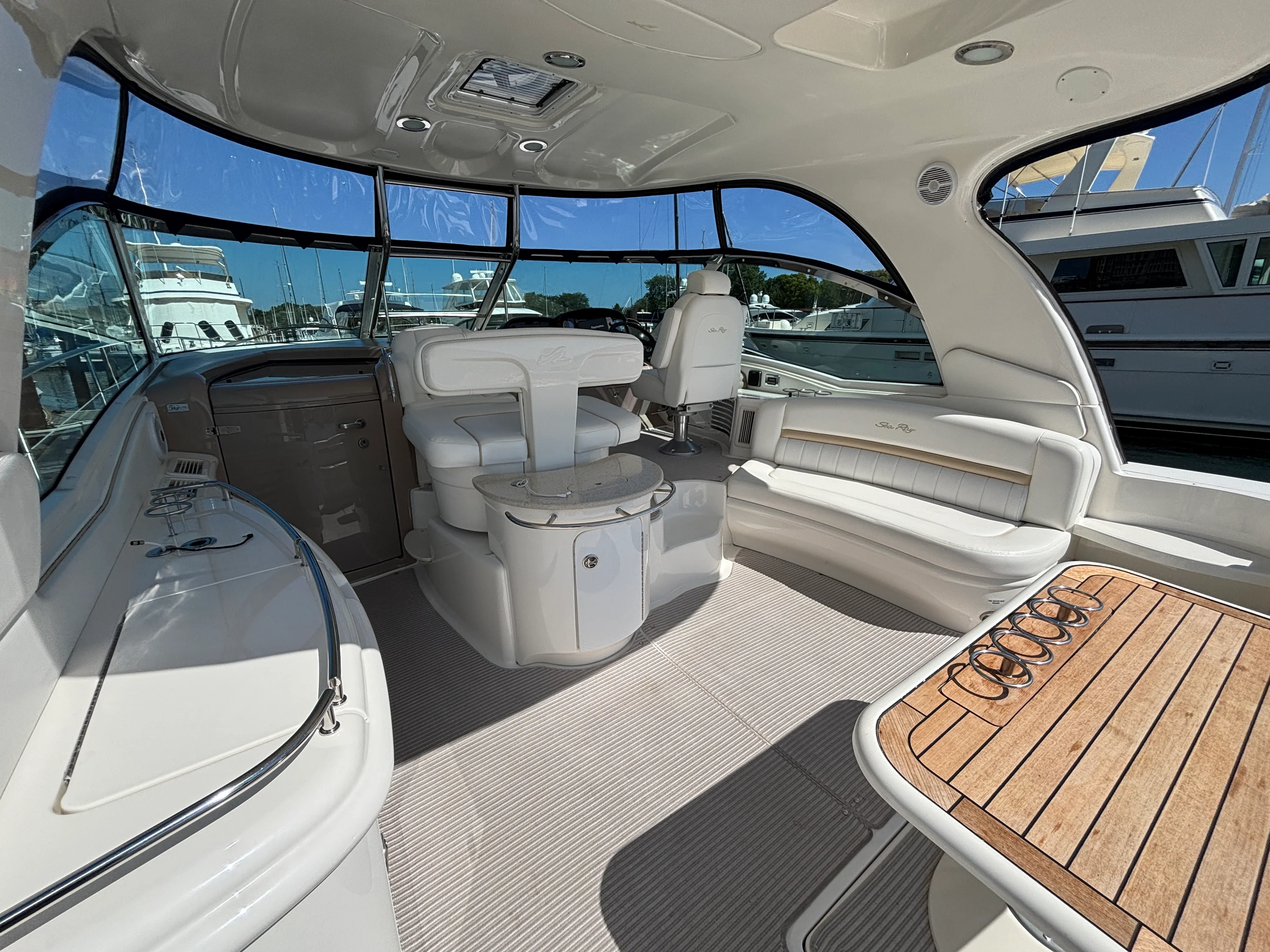 2009 Sea Ray 520 SUNDANCER Image Thumbnail #11