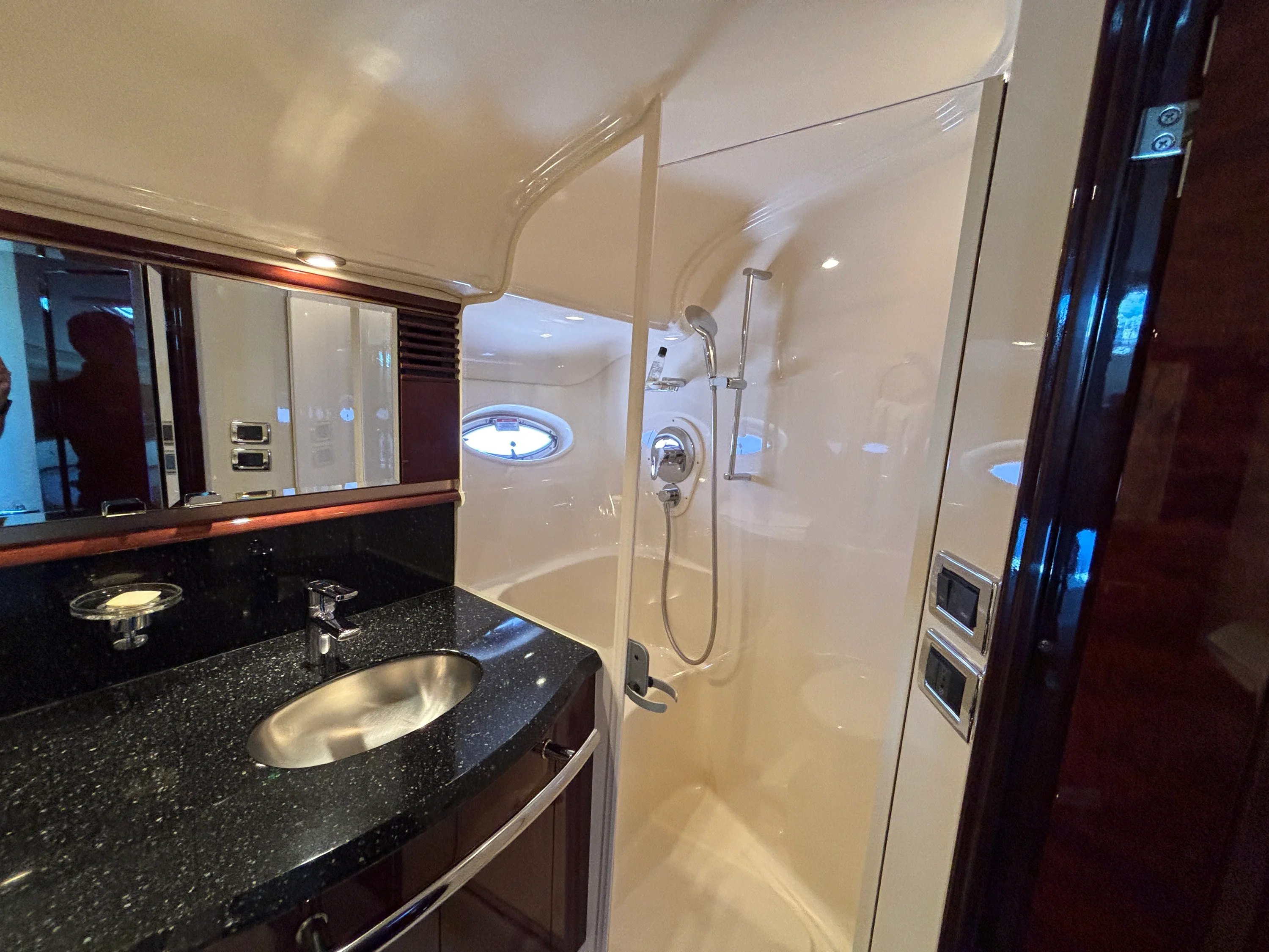 2009 Sea Ray 520 SUNDANCER Image Thumbnail #30