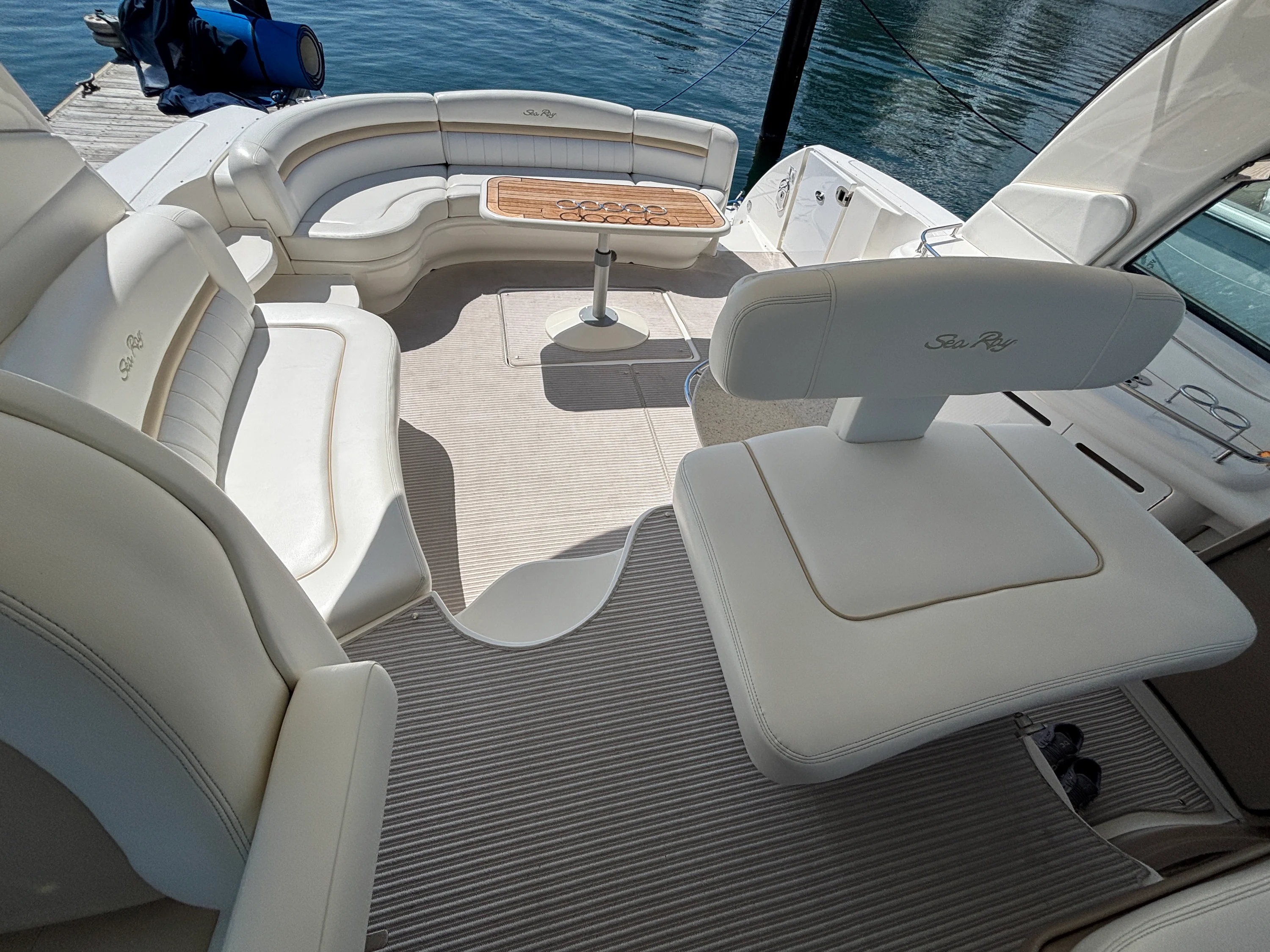 2009 Sea Ray 520 SUNDANCER Image Thumbnail #12