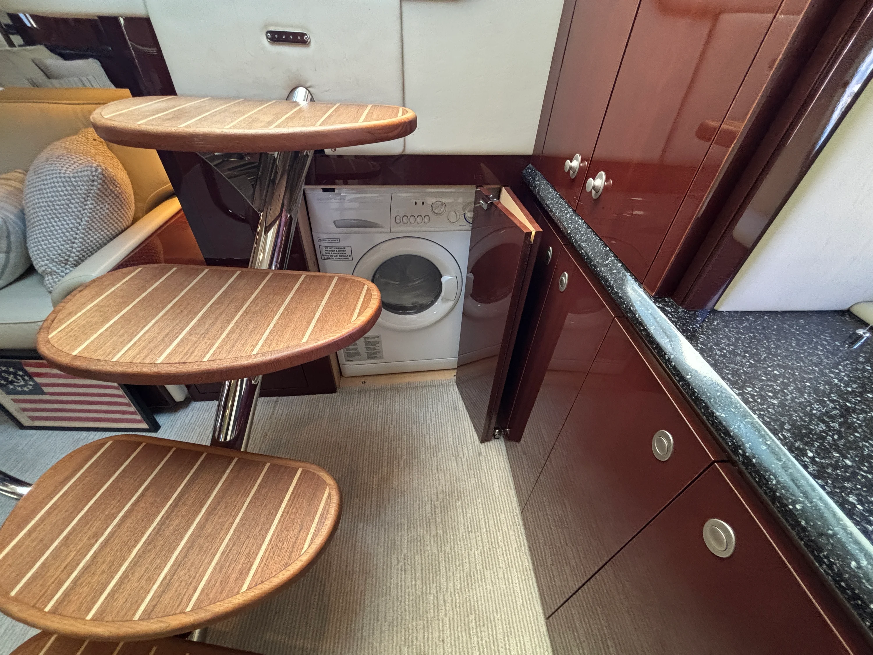 2009 Sea Ray 520 SUNDANCER Image Thumbnail #23